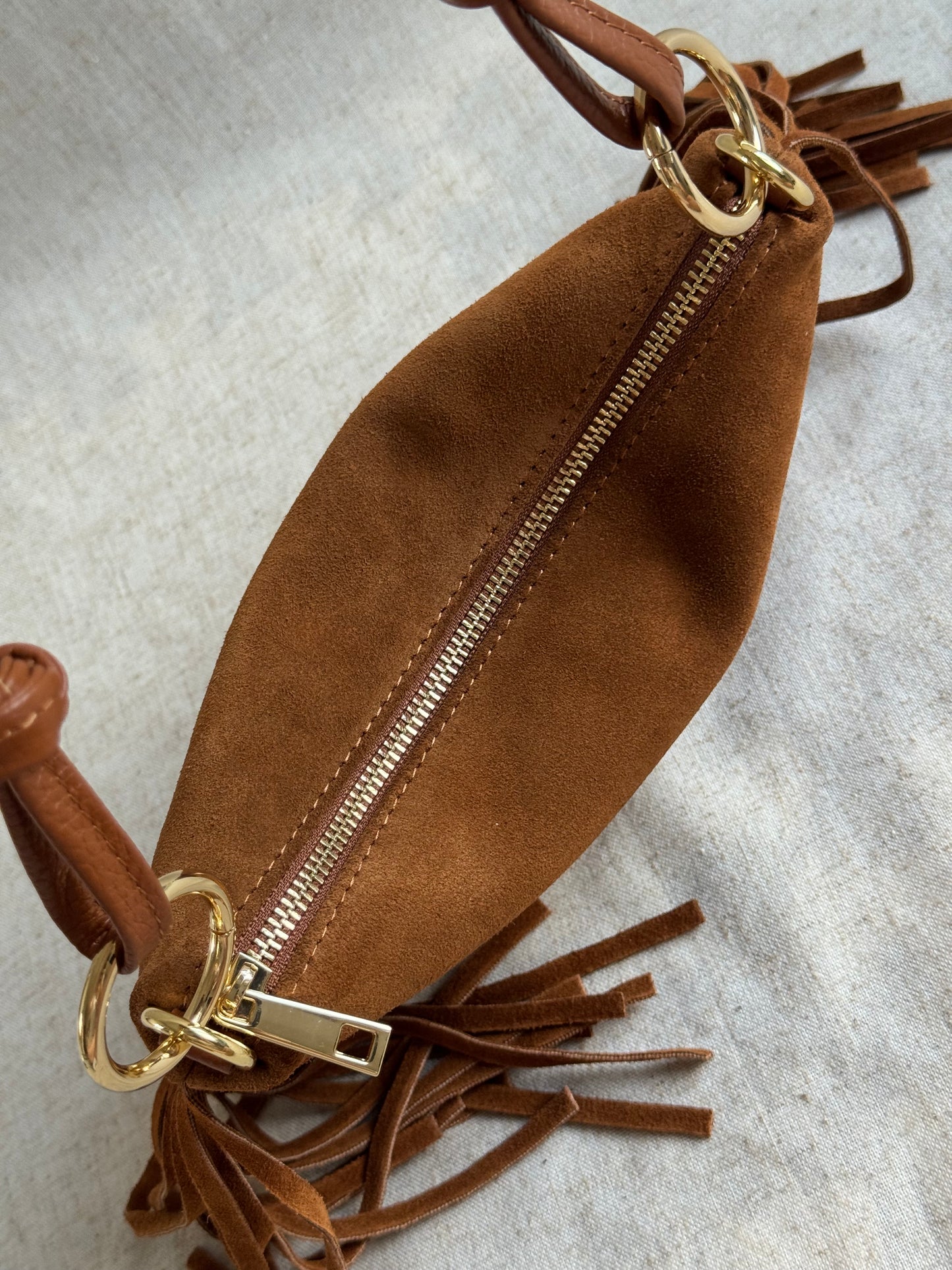 Borsa a spalla Agata - misura piccola frange, con tracolla lunga