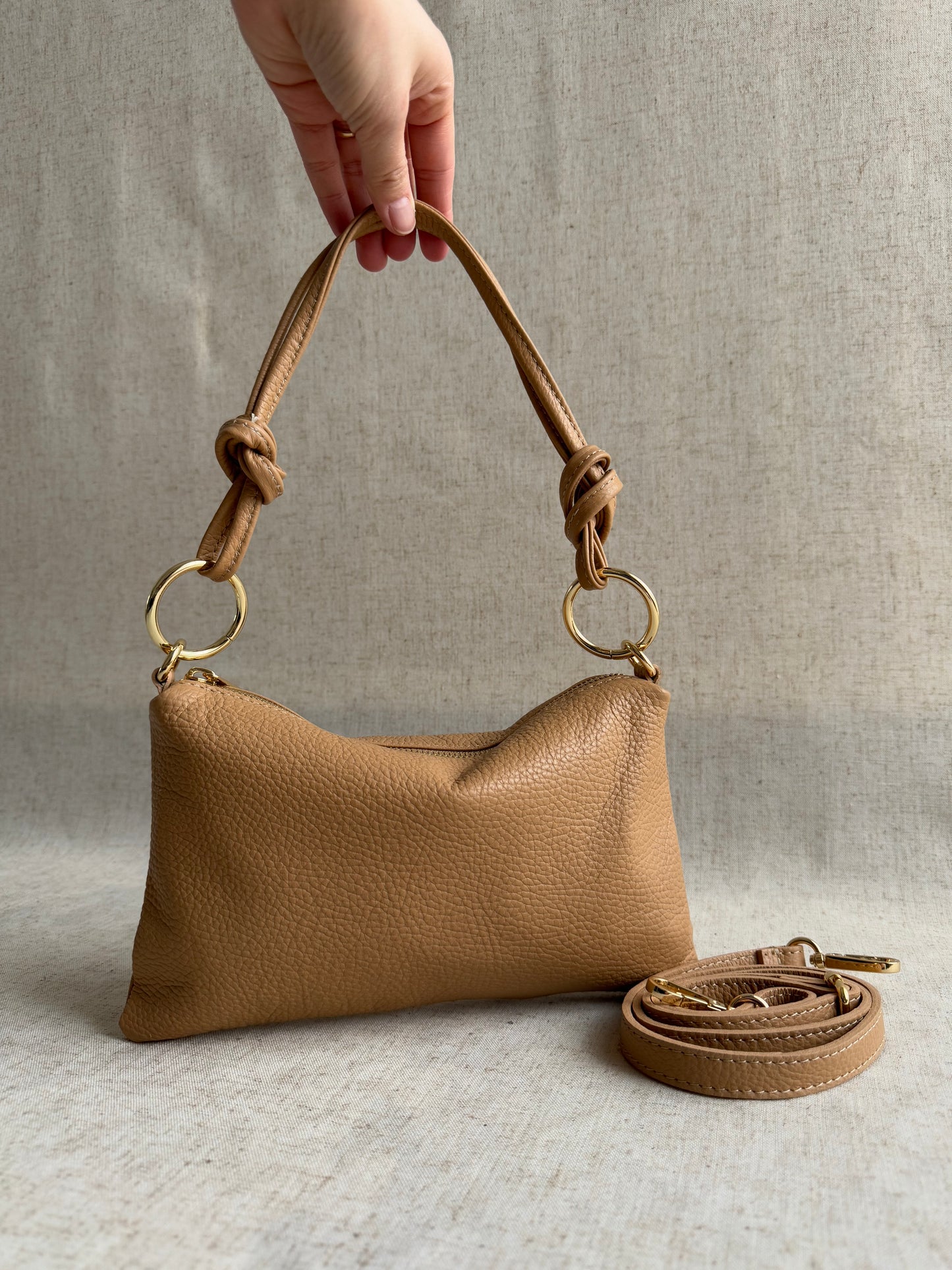 Borsa a spalla Agata - misura piccola, con tracolla lunga