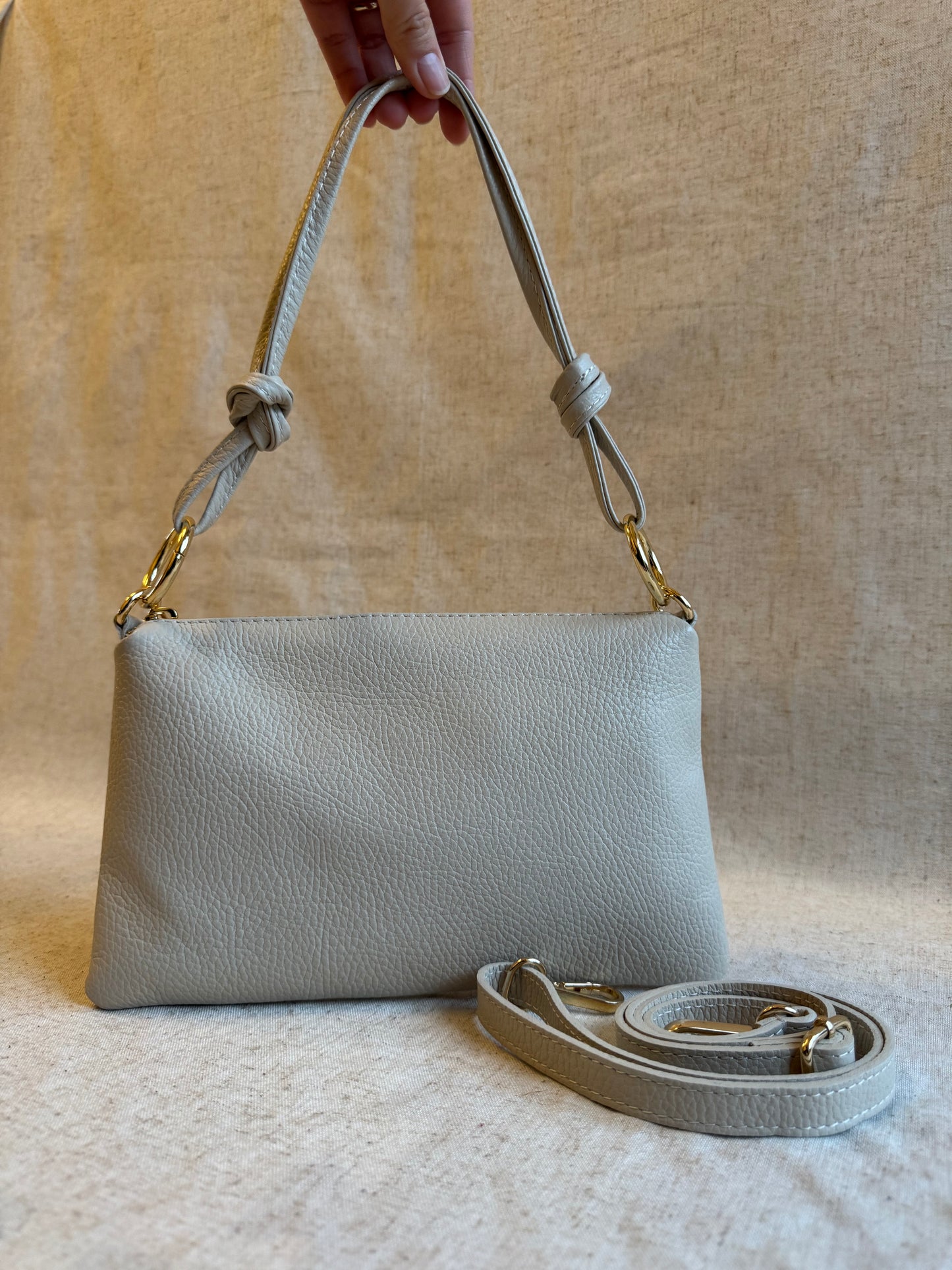 Borsa a spalla Agata - misura piccola, con tracolla lunga