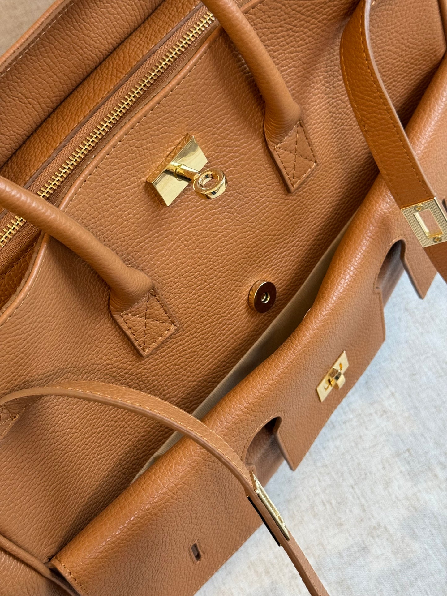 Maxi borsa a spalla Carrie - con tracolla regolabile