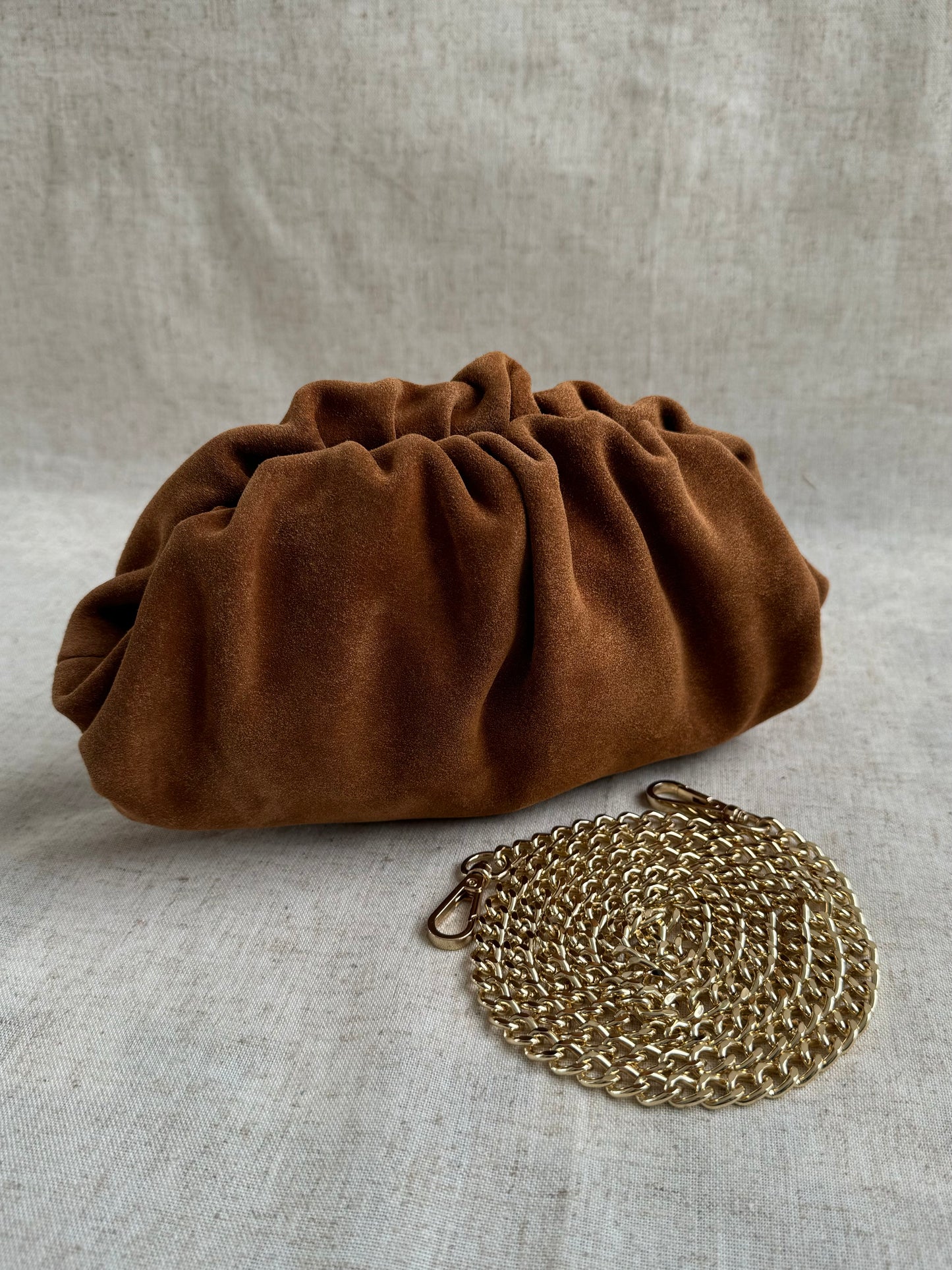 Pochette Claudia - camoscio, con tracolla