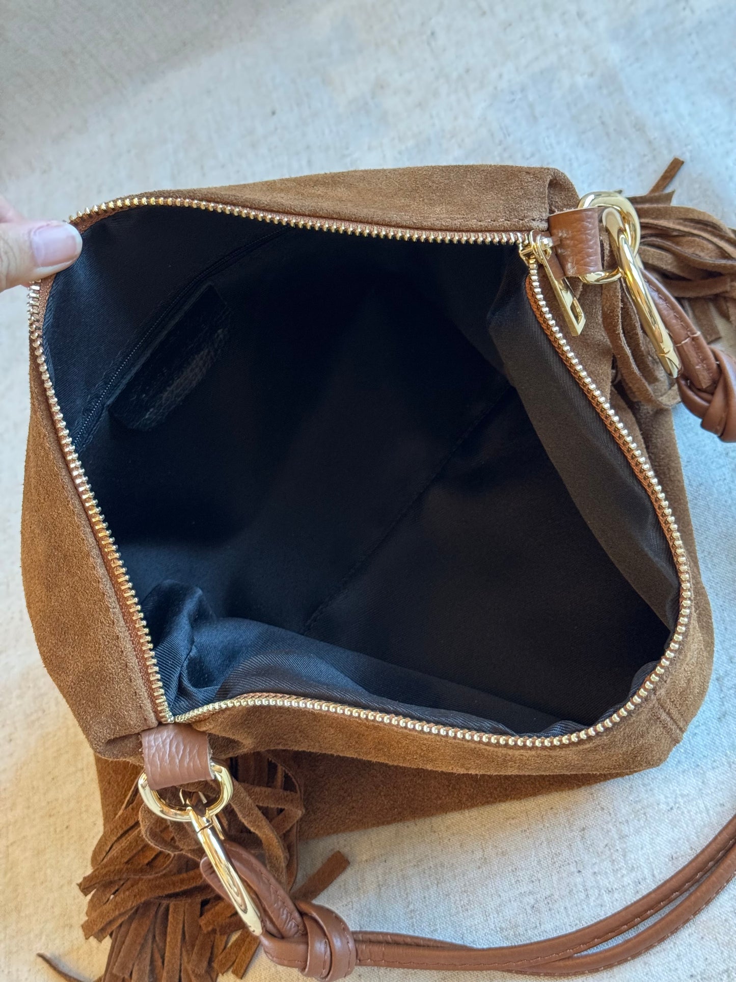 Borsa a spalla Agata - misura grande frange, con tracolla lunga