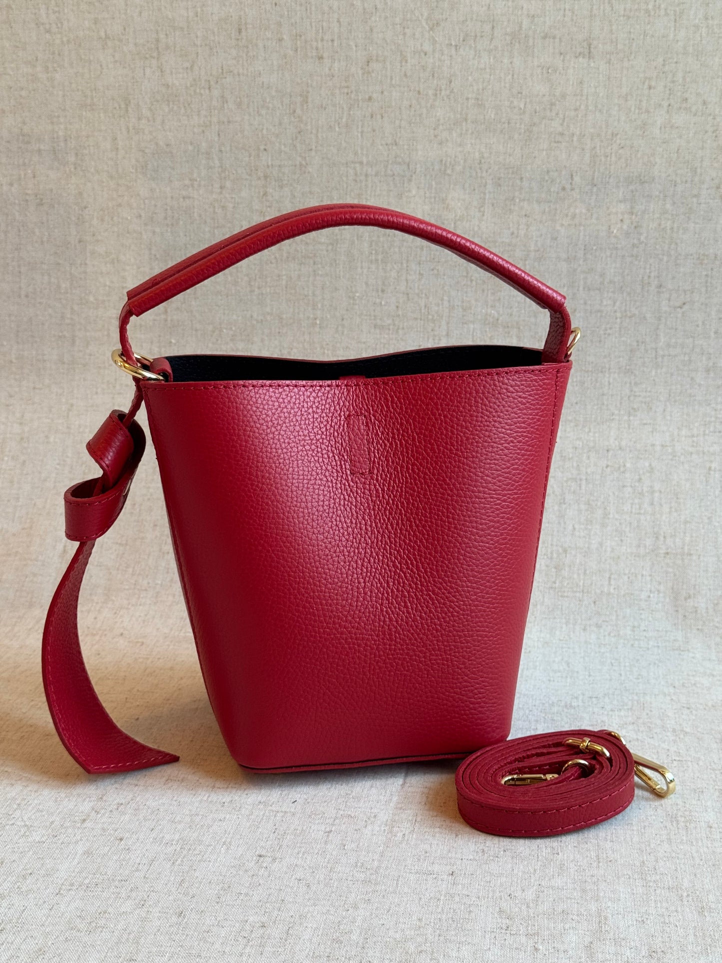 Borsa secchiello Vittoria - con tracolla lunga e pochette