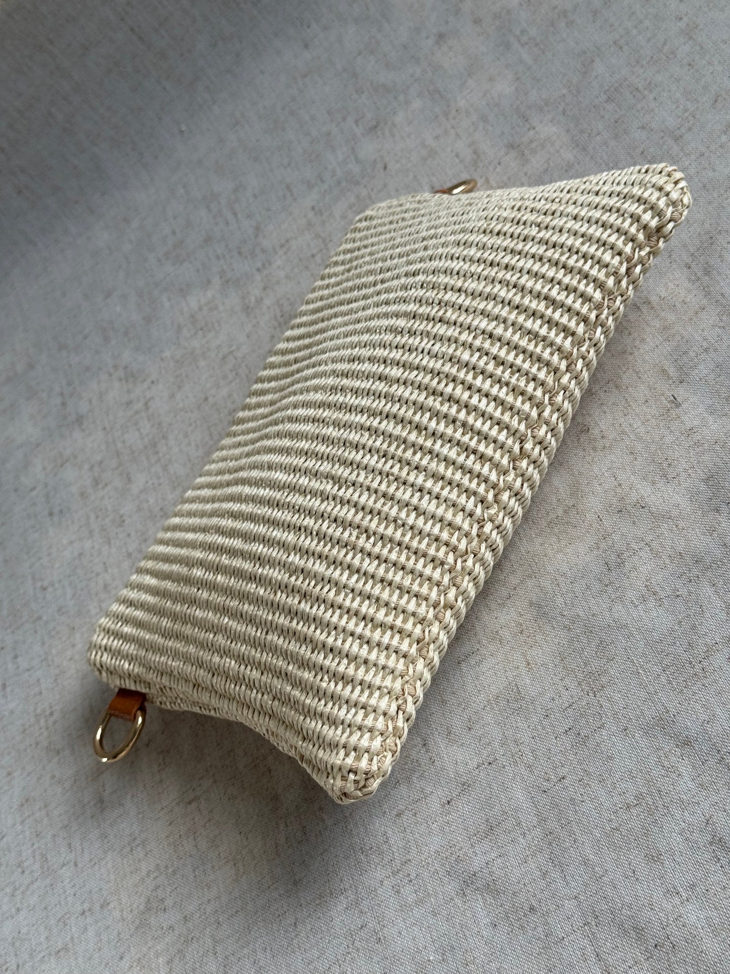 Pochette a mano Letizia - con tracolla lunga