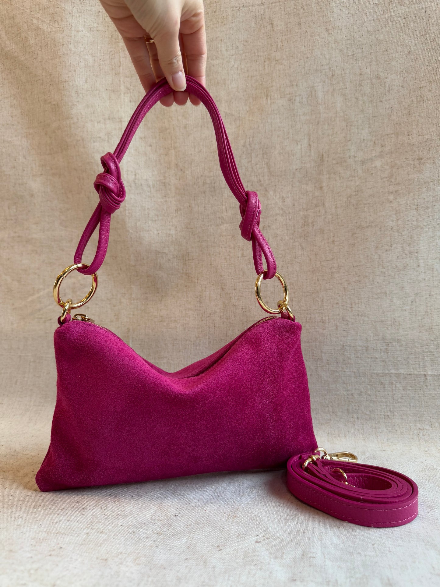 Borsa a spalla Agata camoscio - misura piccola, con tracolla lunga
