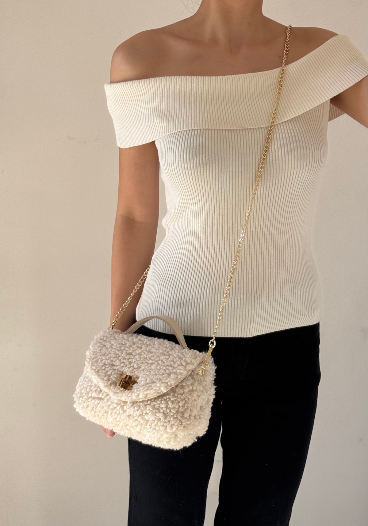 Borsa Lily - teddy, con tracolla in catena
