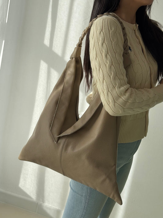 Maxi borsa a spalla Carolina