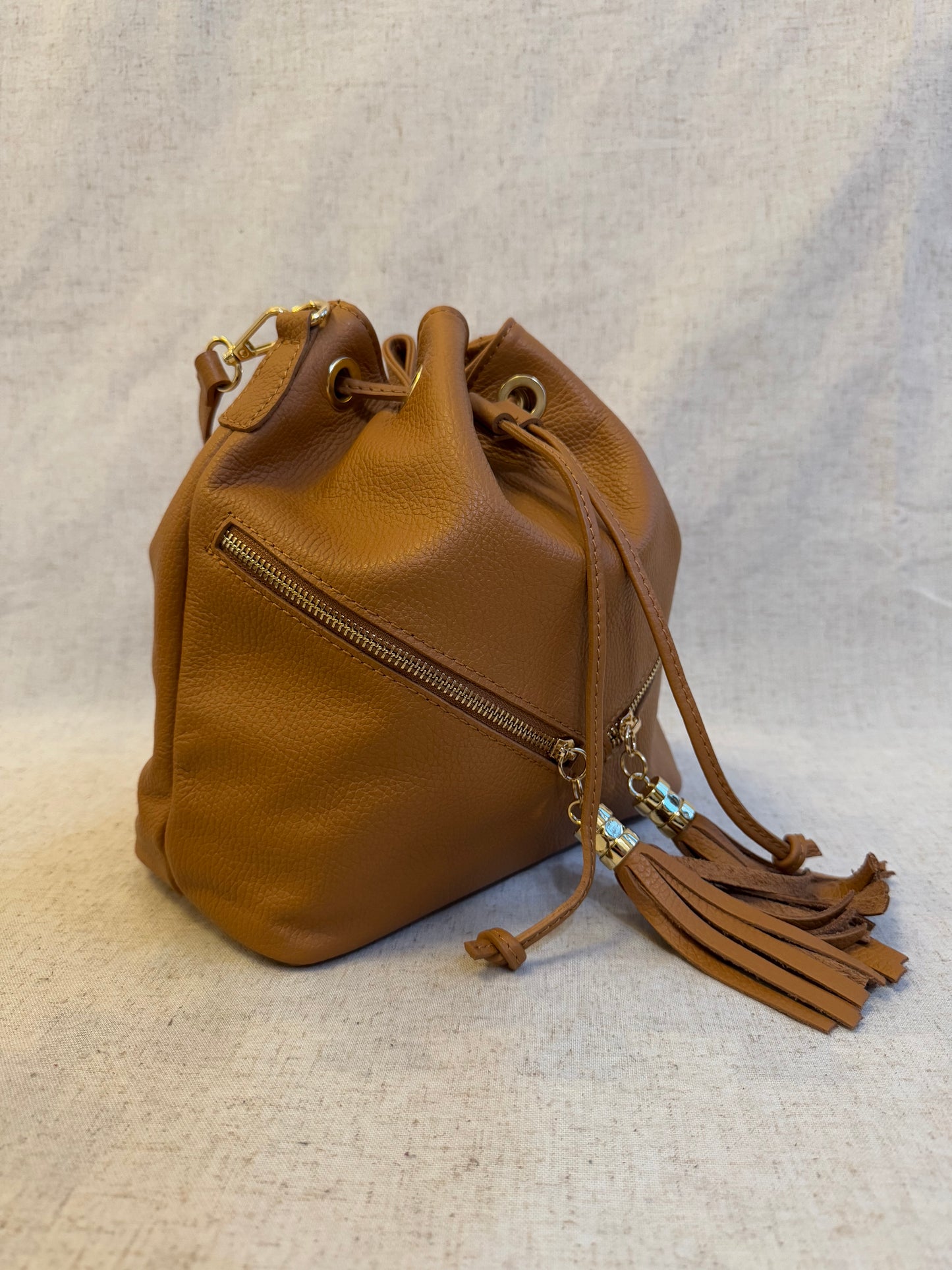 Borsa secchiello Paola - con tracolla lunga