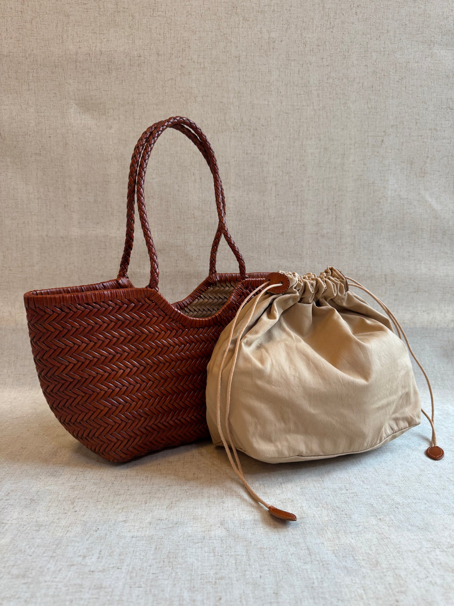 Borsa a spalla Capri - misura piccola, vera pelle tamponato intrecciato