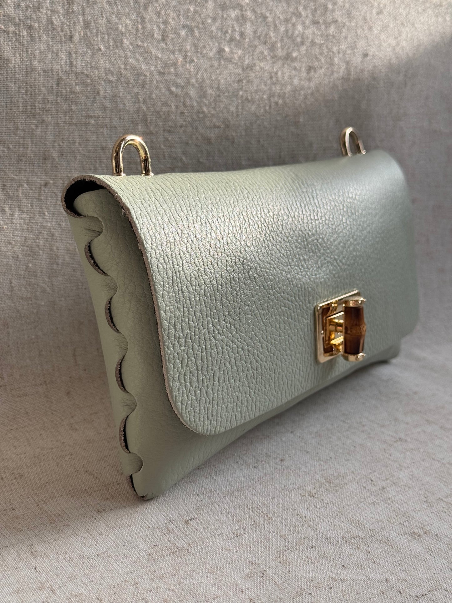 Pochette Alina - con tracolla in catena