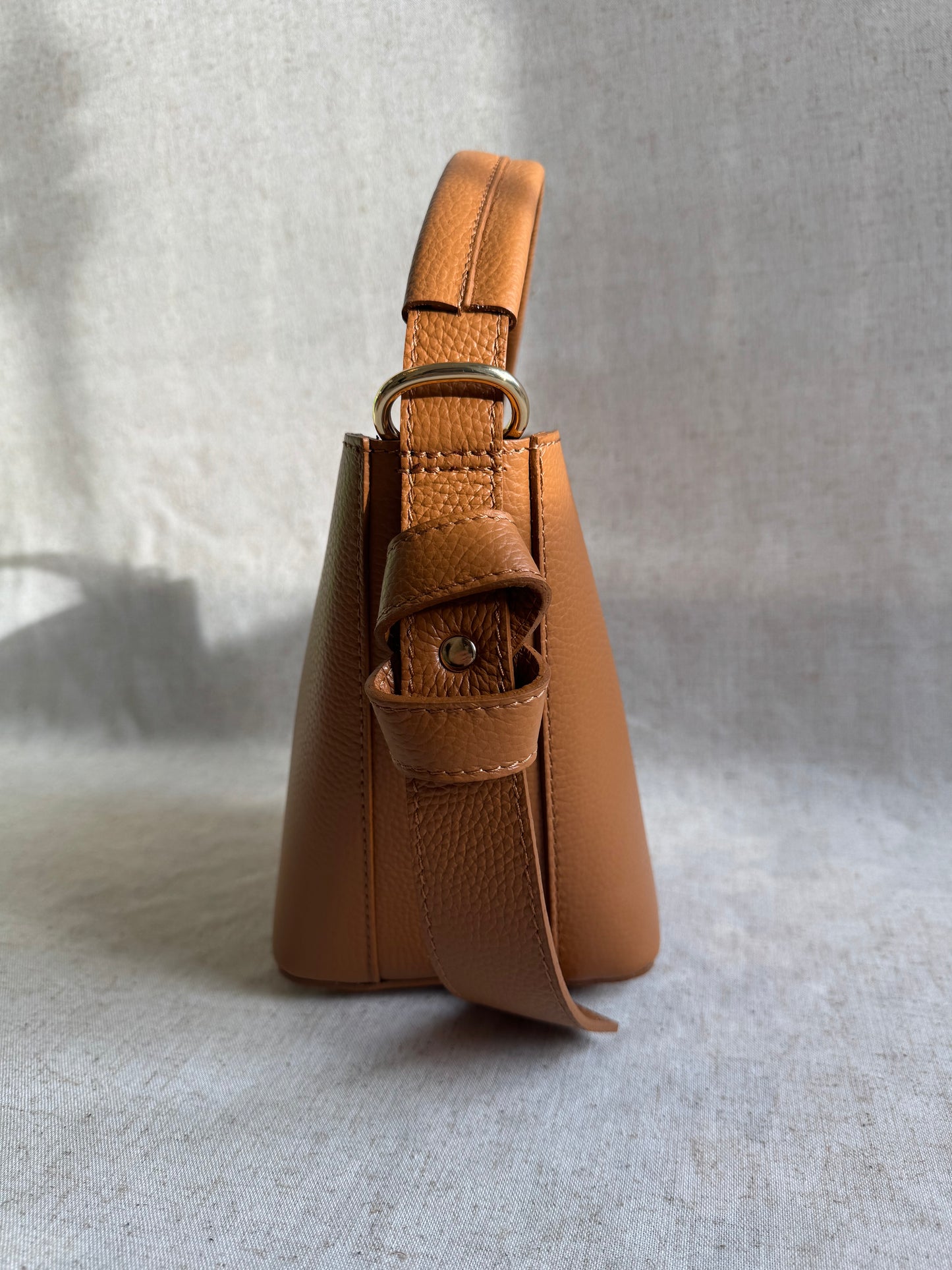 Borsa secchiello Vittoria - con tracolla lunga e pochette