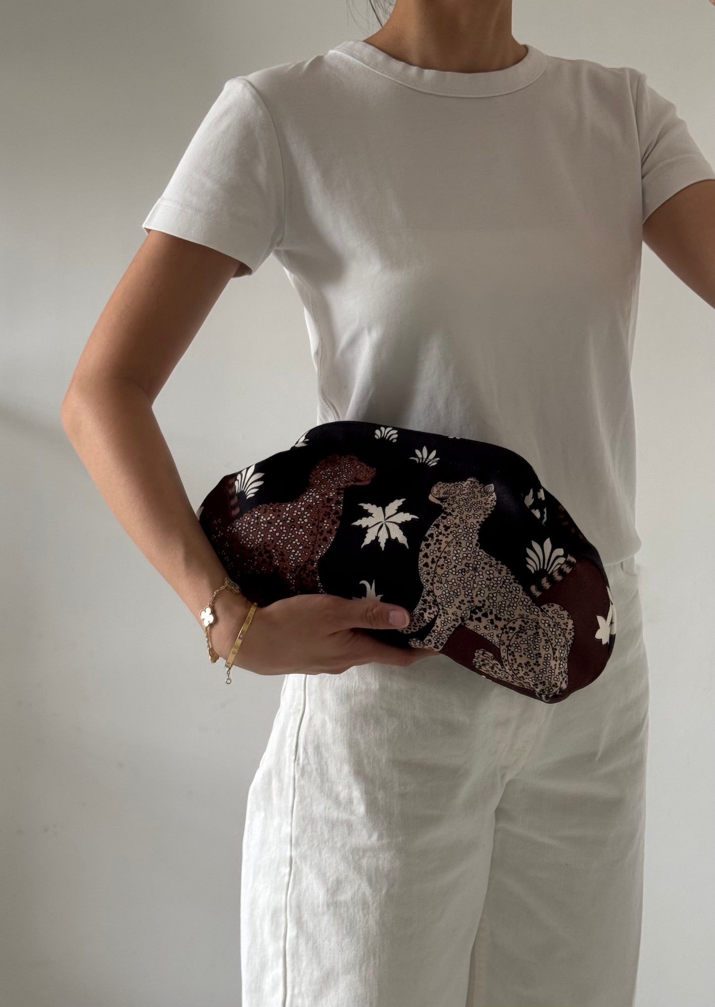 pochette Sicilia - stampa leopardi, con tracolla in catena
