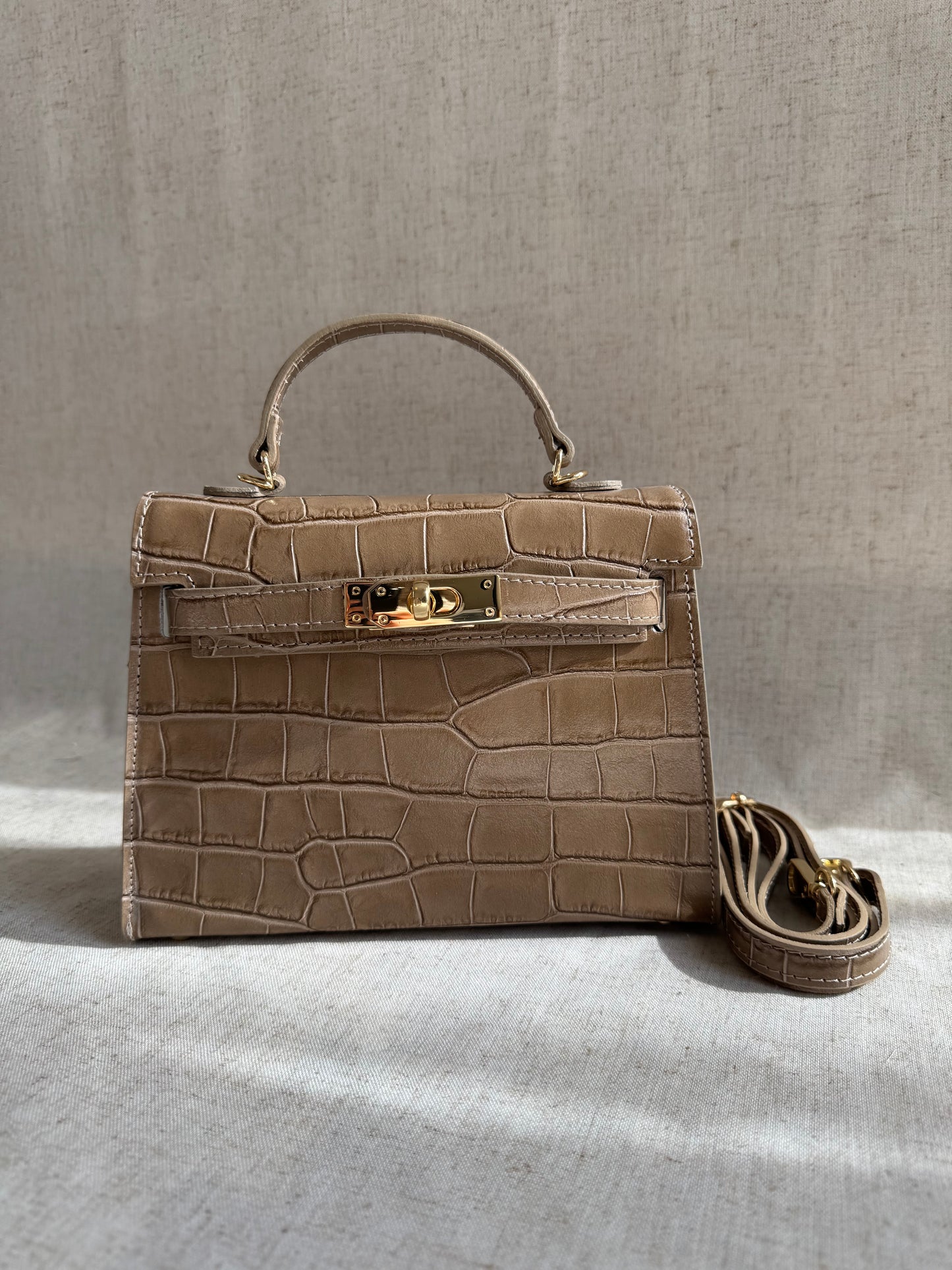 Borsa KELLY - misura media, con tracolla lunga