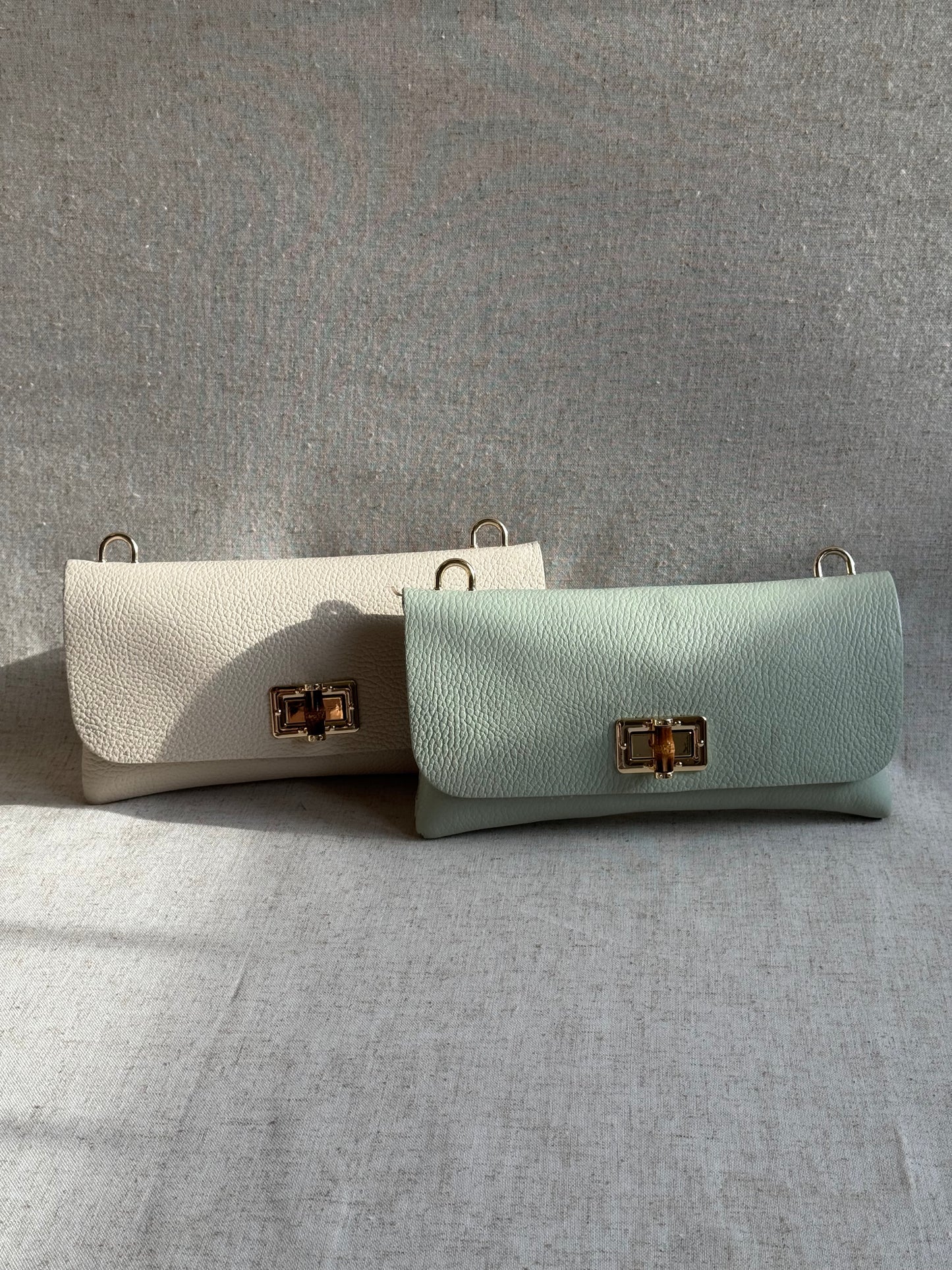 Pochette Alina - con tracolla in catena