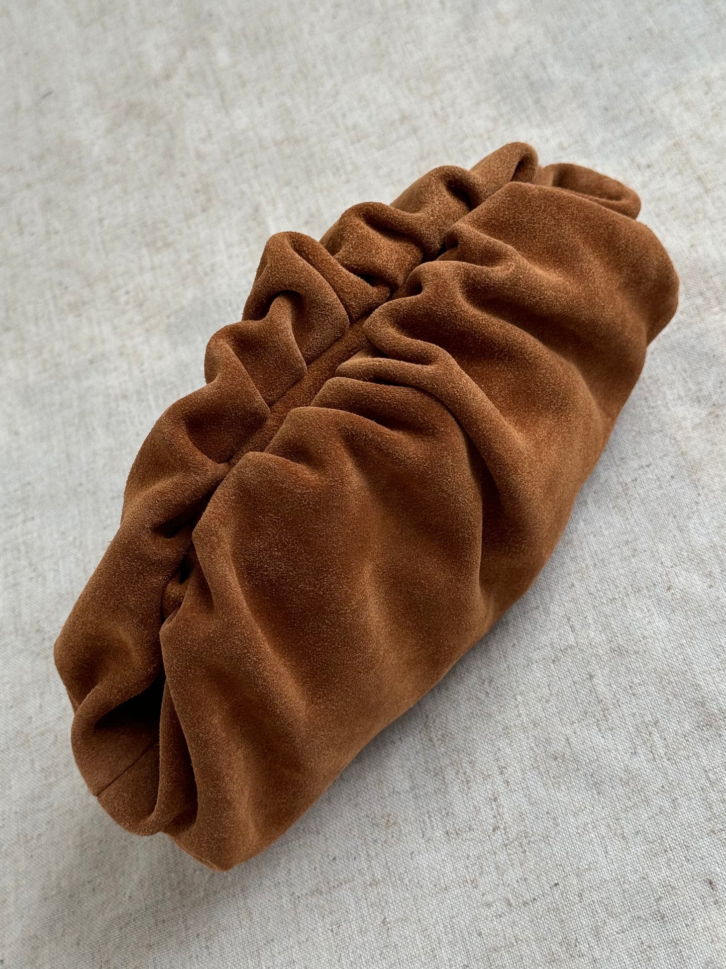 Pochette Claudia - camoscio, con tracolla
