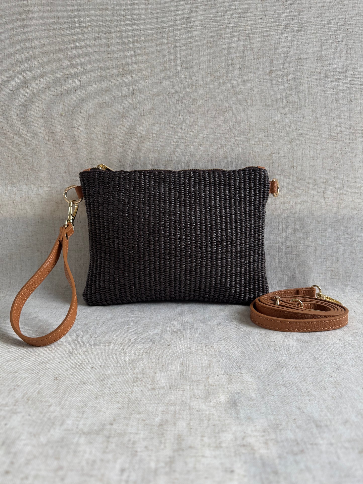 Pochette a mano Letizia - con tracolla lunga