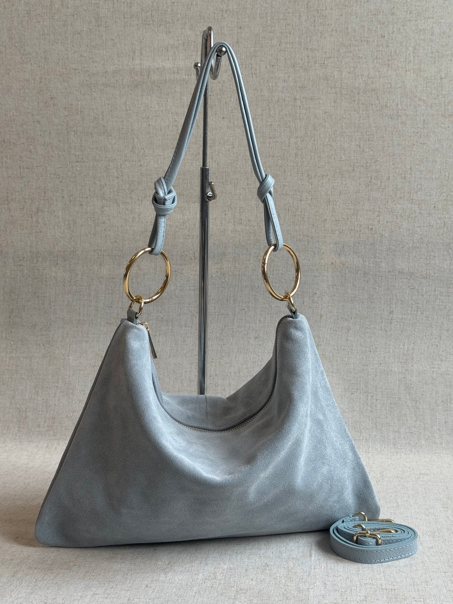 Borsa a spalla Agata camoscio - misura grande, con tracolla lunga