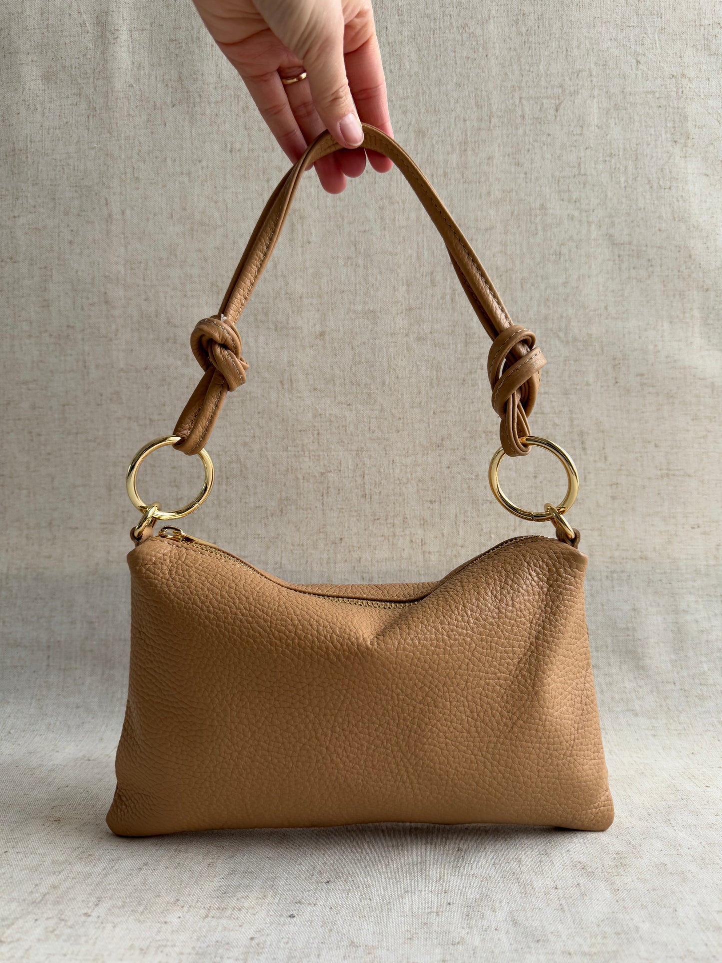 Borsa a spalla Agata - misura piccola, con tracolla lunga