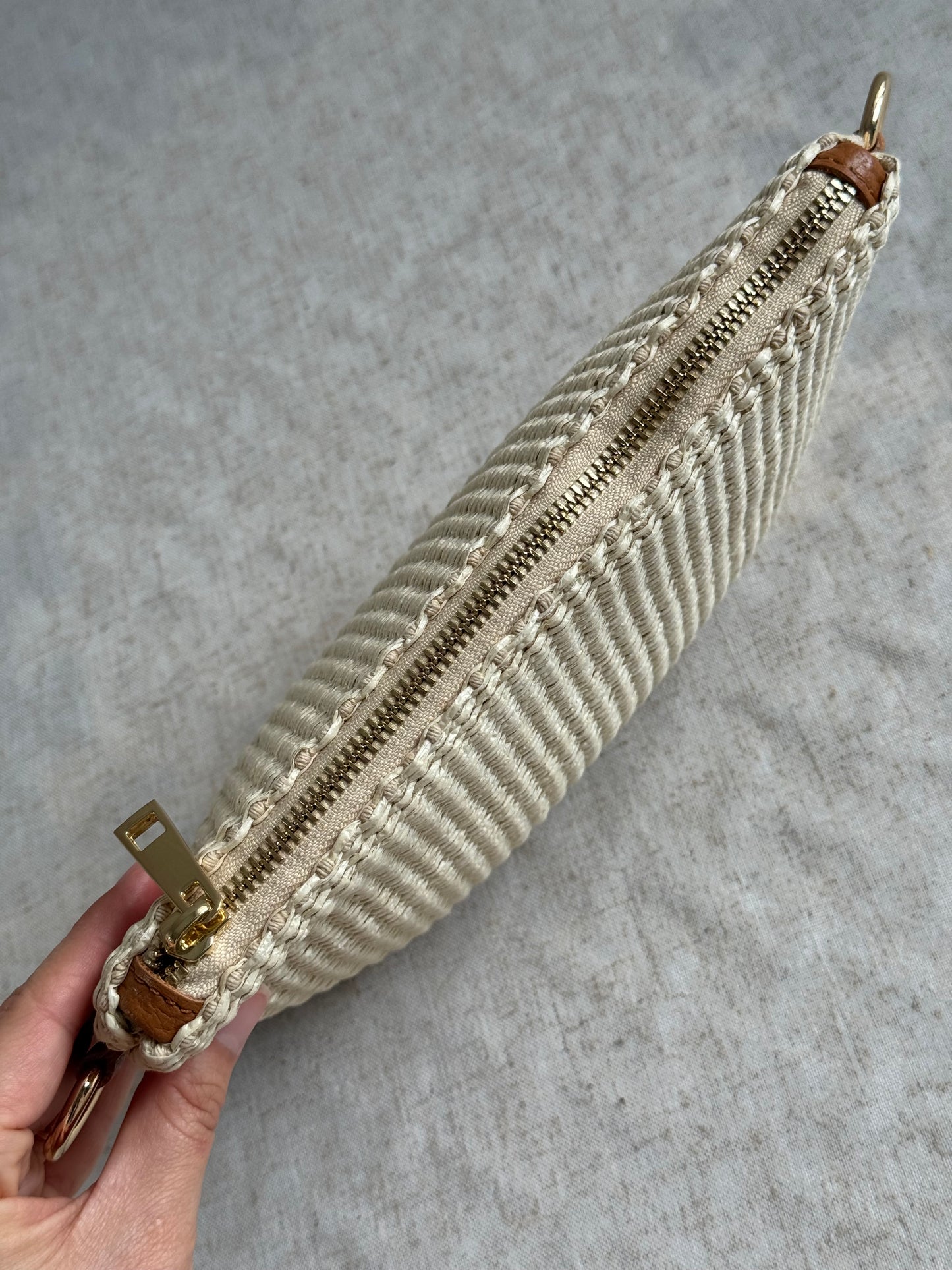 Pochette a mano Letizia - con tracolla lunga