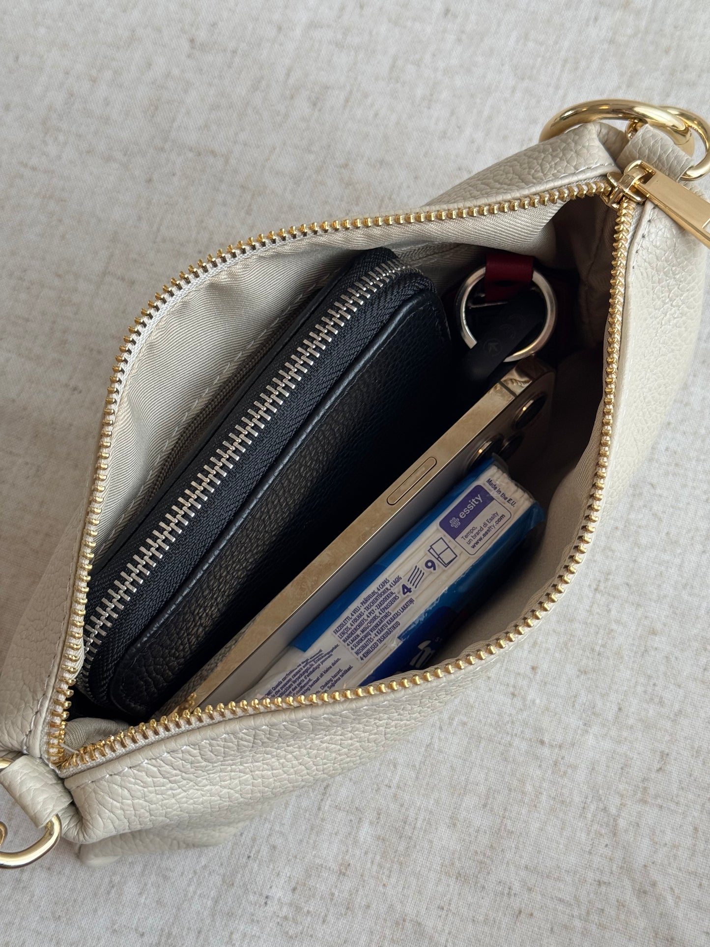Borsa a spalla Agata - misura piccola, con tracolla lunga