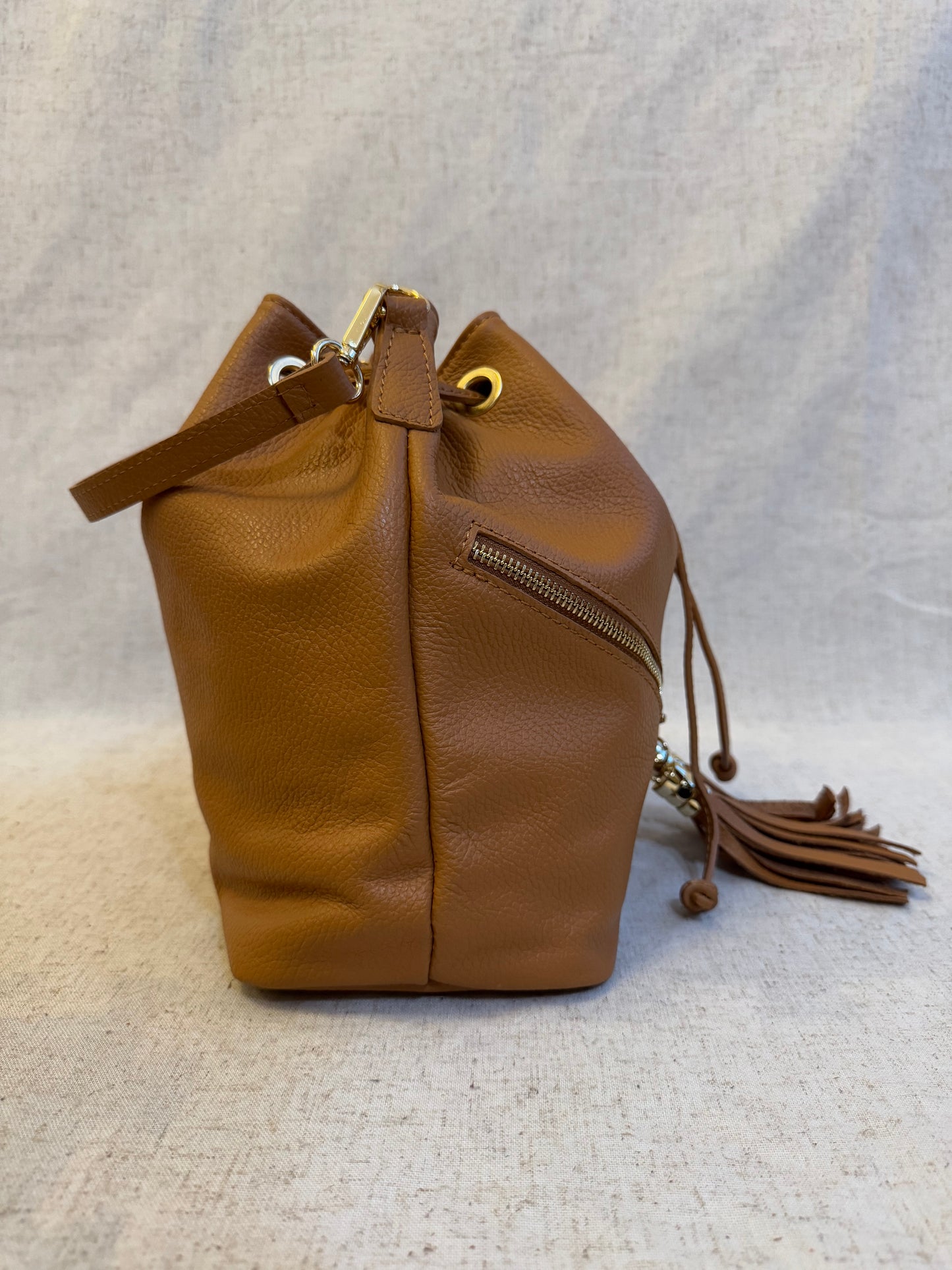Borsa secchiello Paola - con tracolla lunga