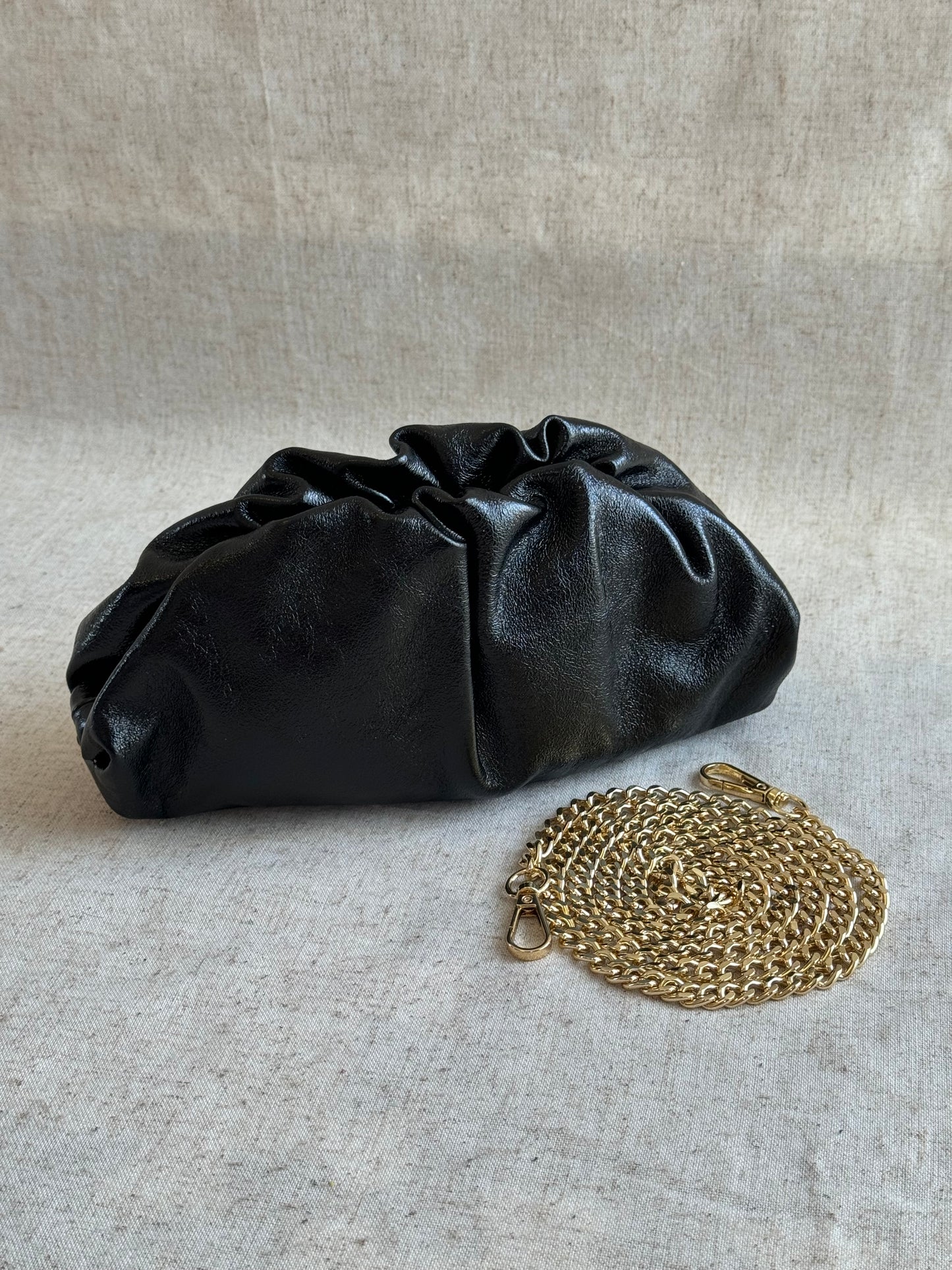 Pochette Claudia - misura piccola, tracolla in catena
