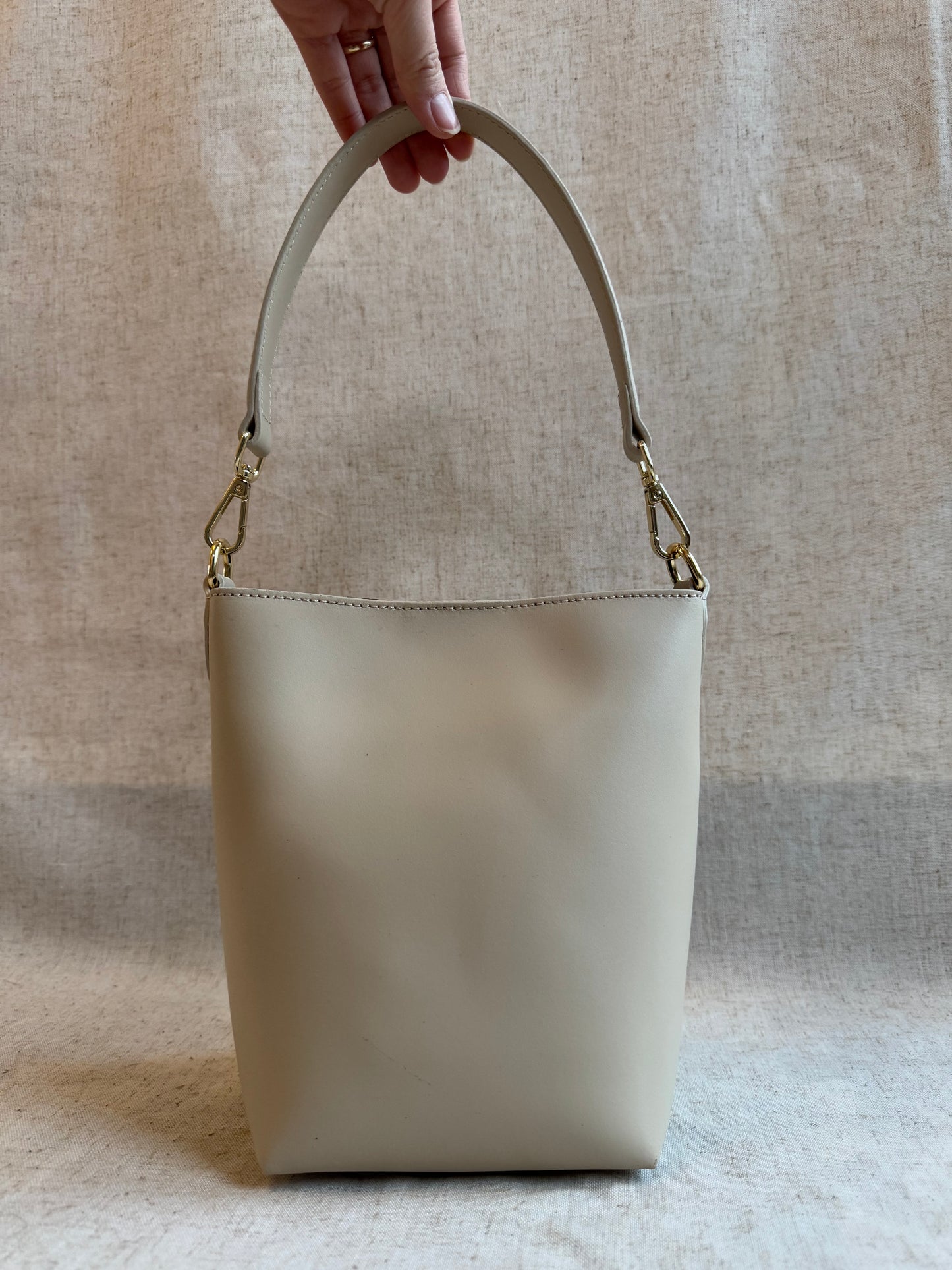 Borsa a spalla Vanessa - misura piccola, con tracolla lunga