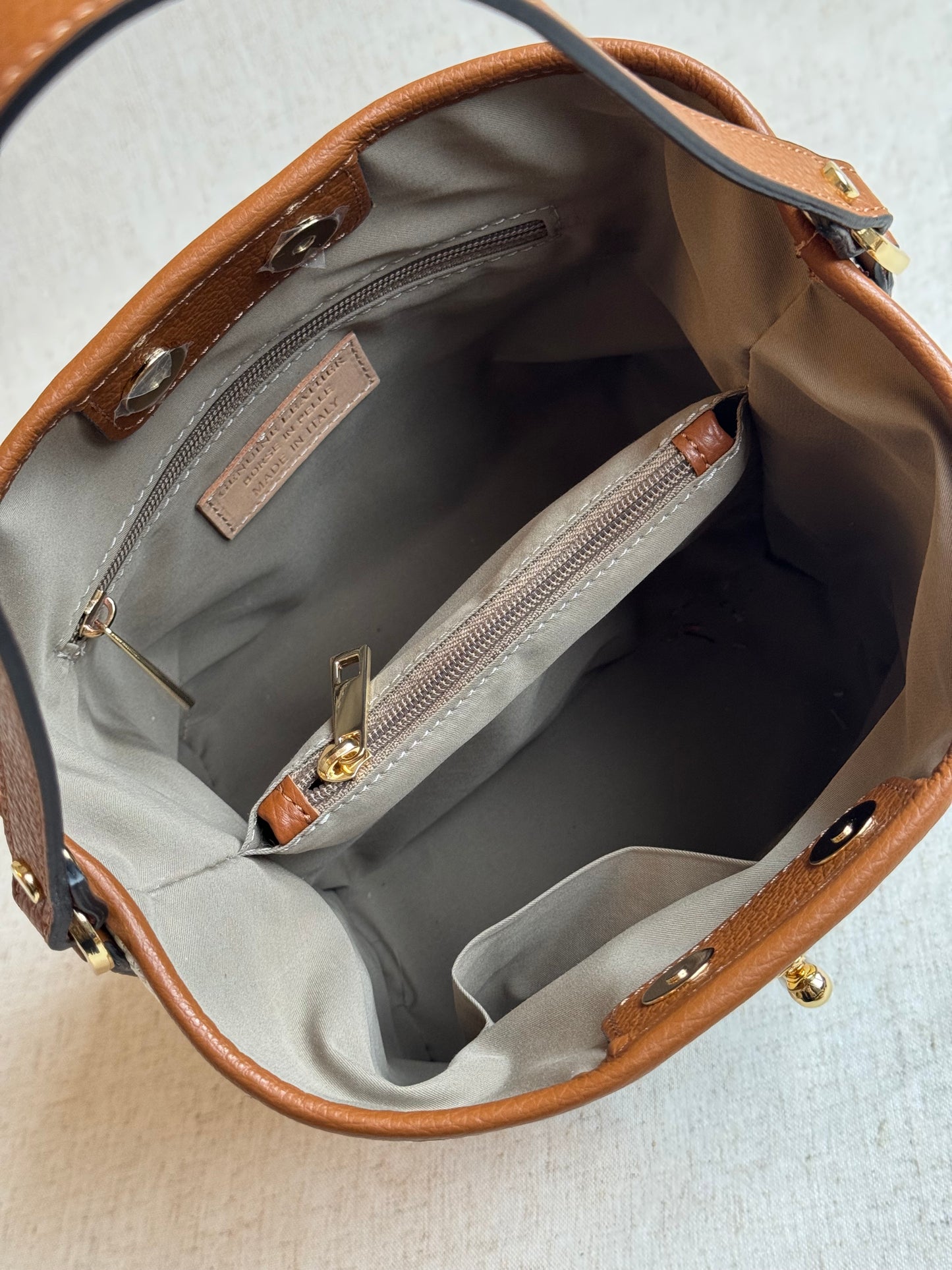 Borsa secchiello Linda - misura grande, con tracolla lunga