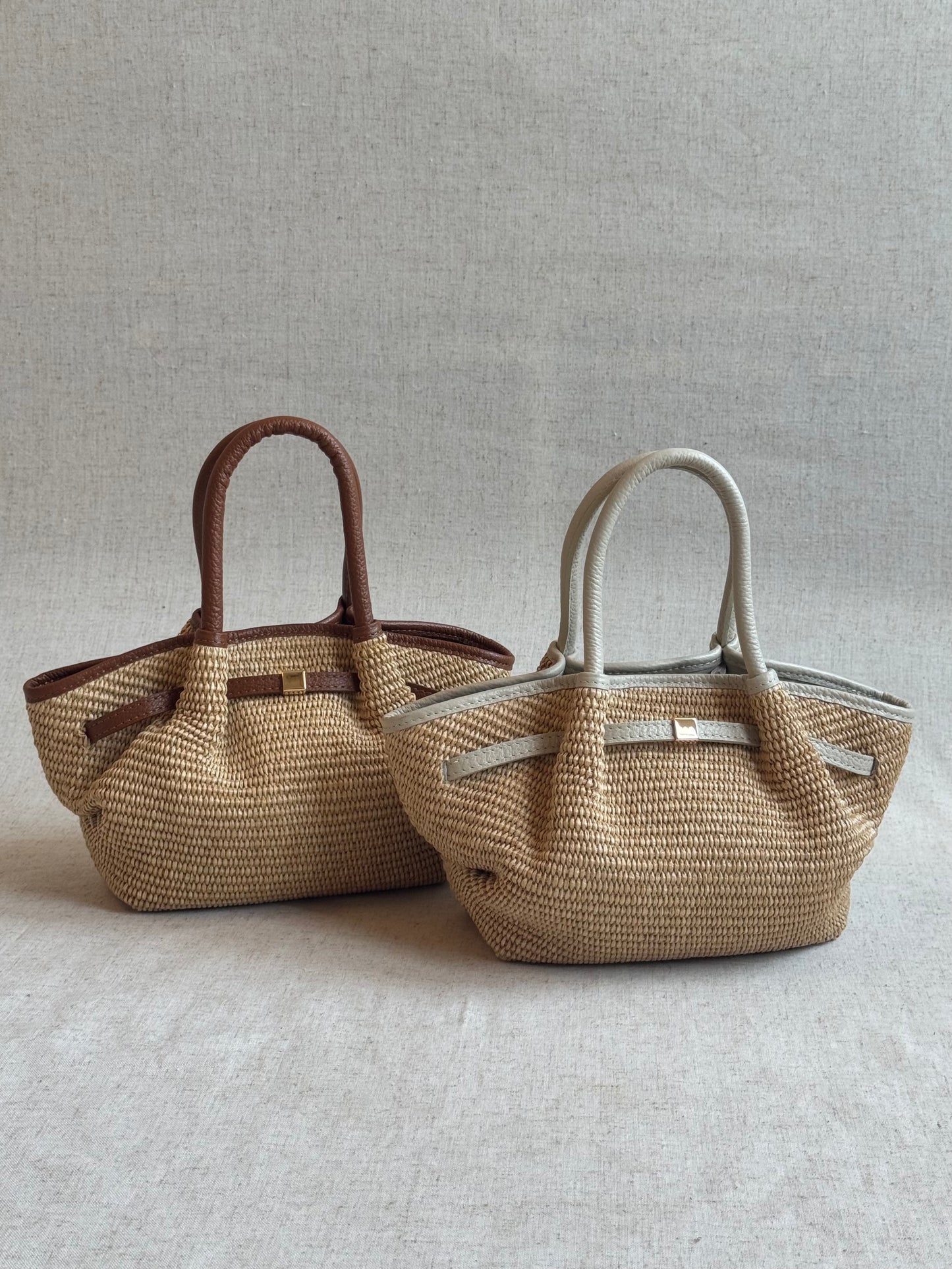Borsa Laila - rafia, misura piccola, con tracolla lunga