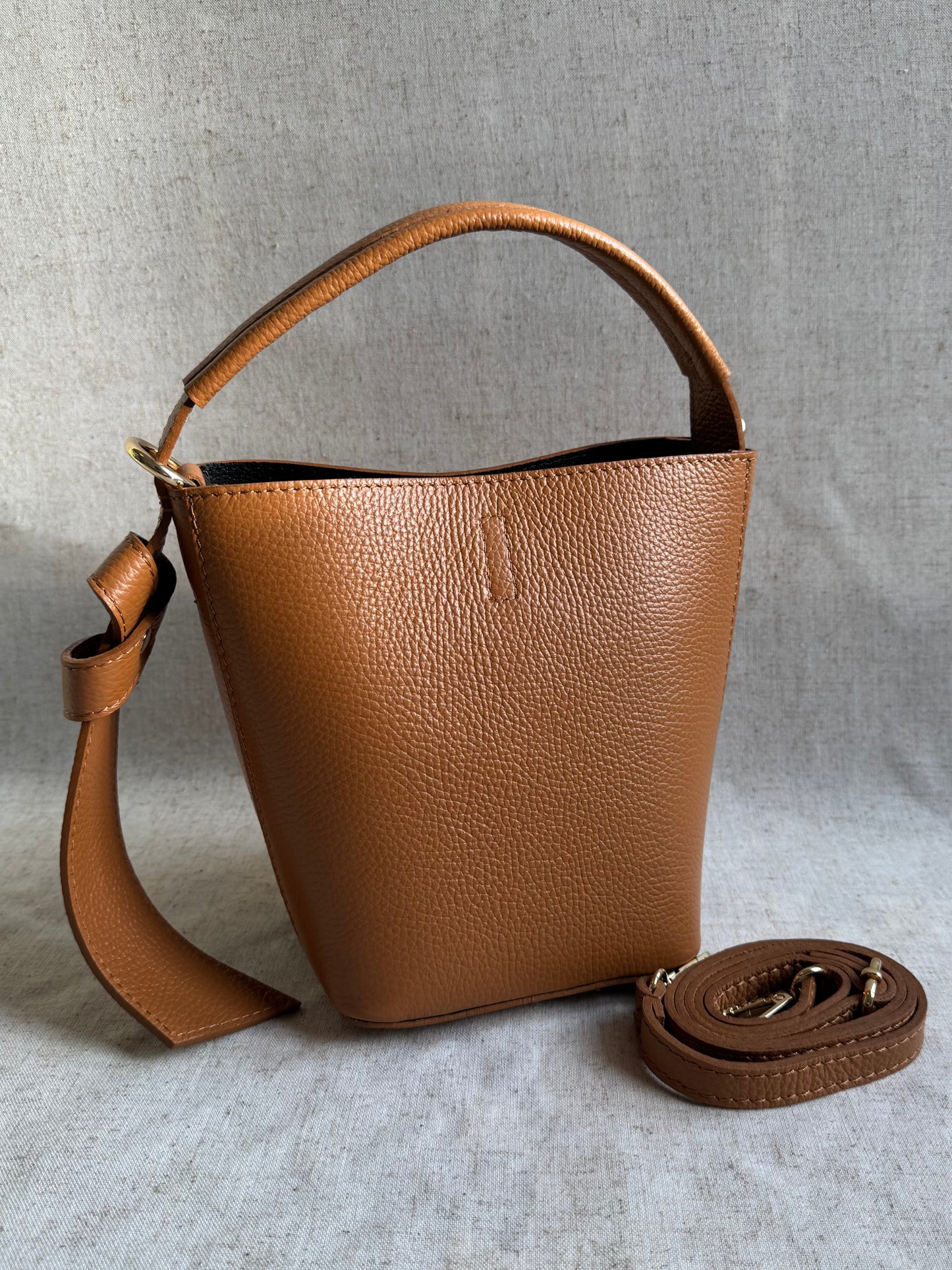 Borsa secchiello Vittoria - con tracolla lunga e pochette
