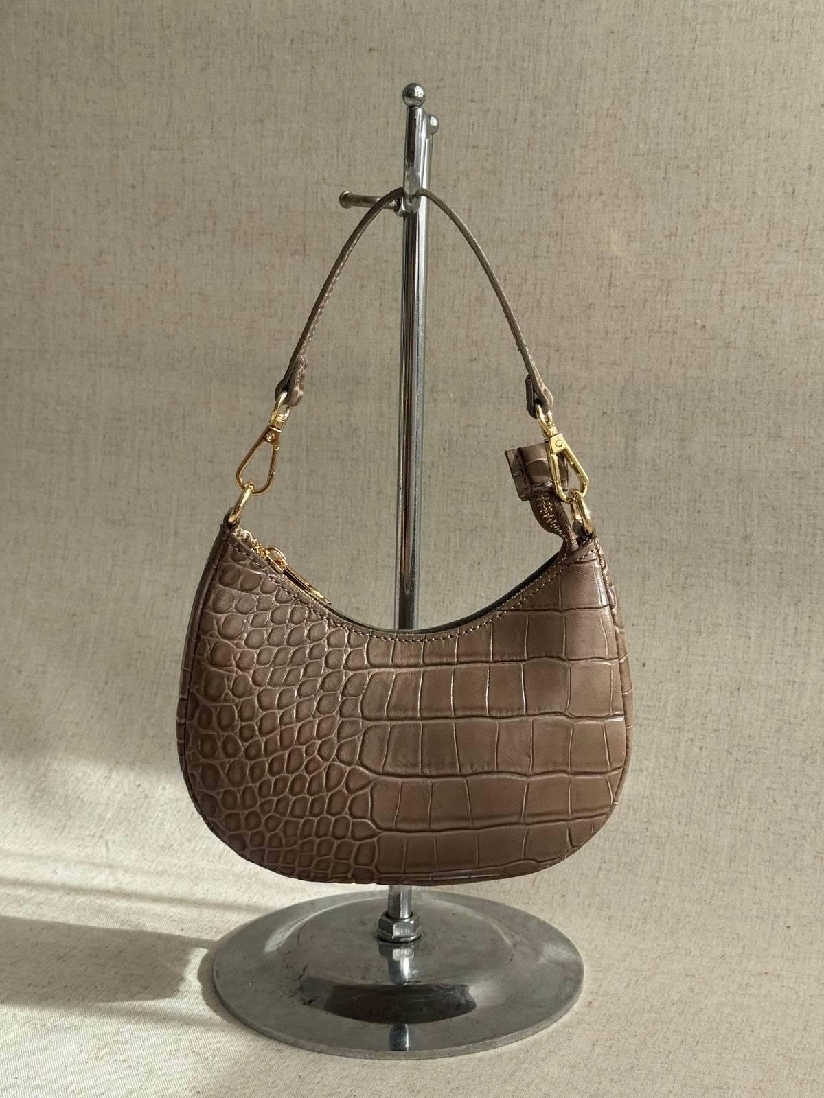 Borsa Luna - stampa coccodrillo, con tracolla in catena
