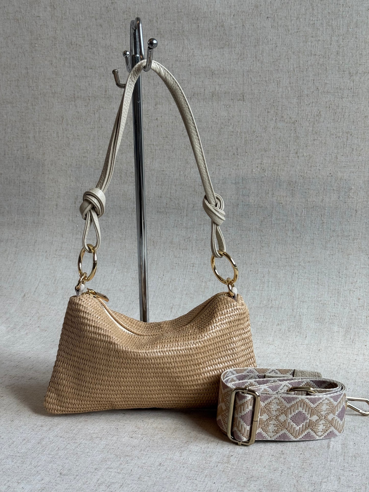 Borsa a spalla Agata - rafia, misura piccola, con tracolla lunga
