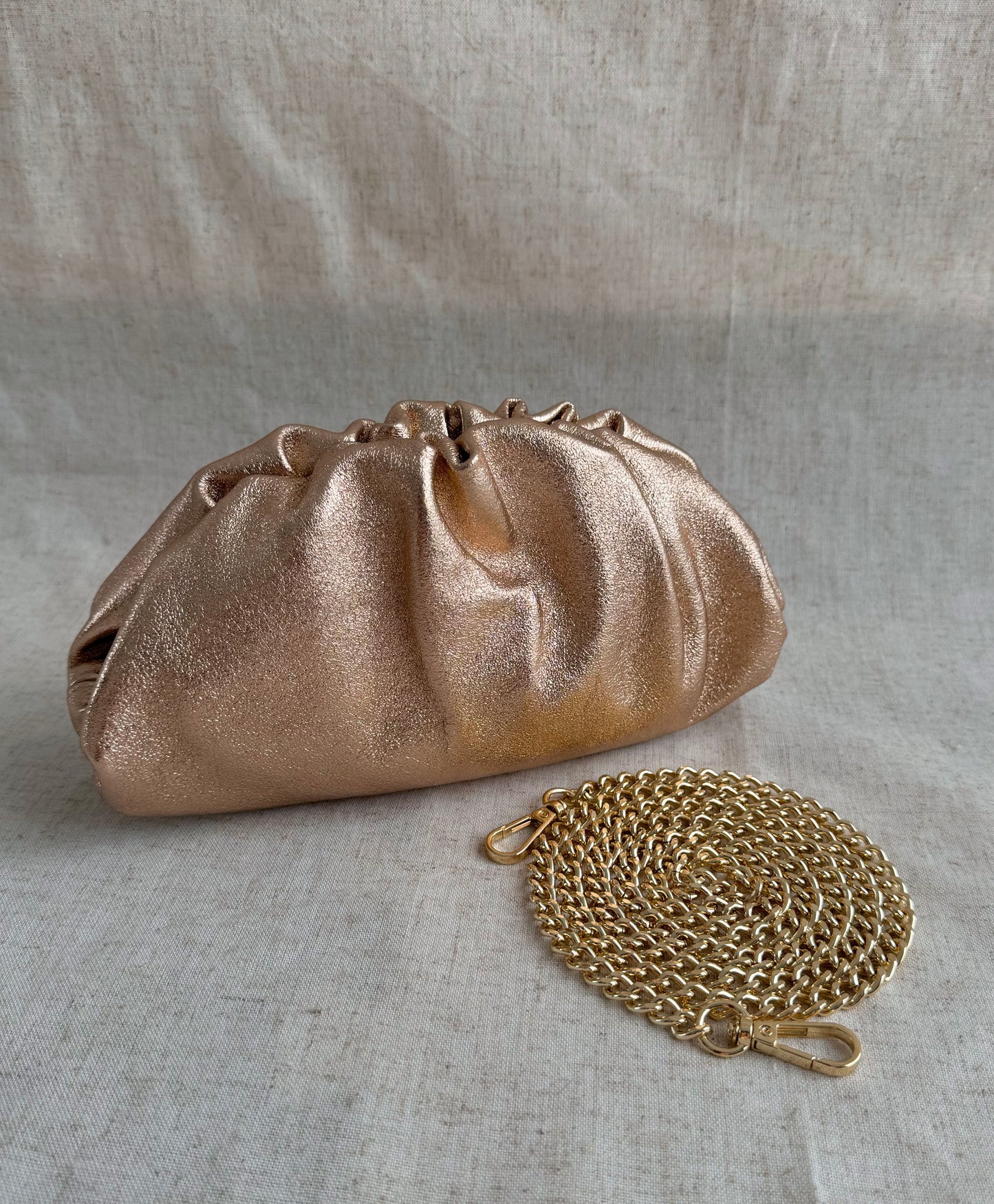 Pochette Claudia - misura piccola, tracolla in catena