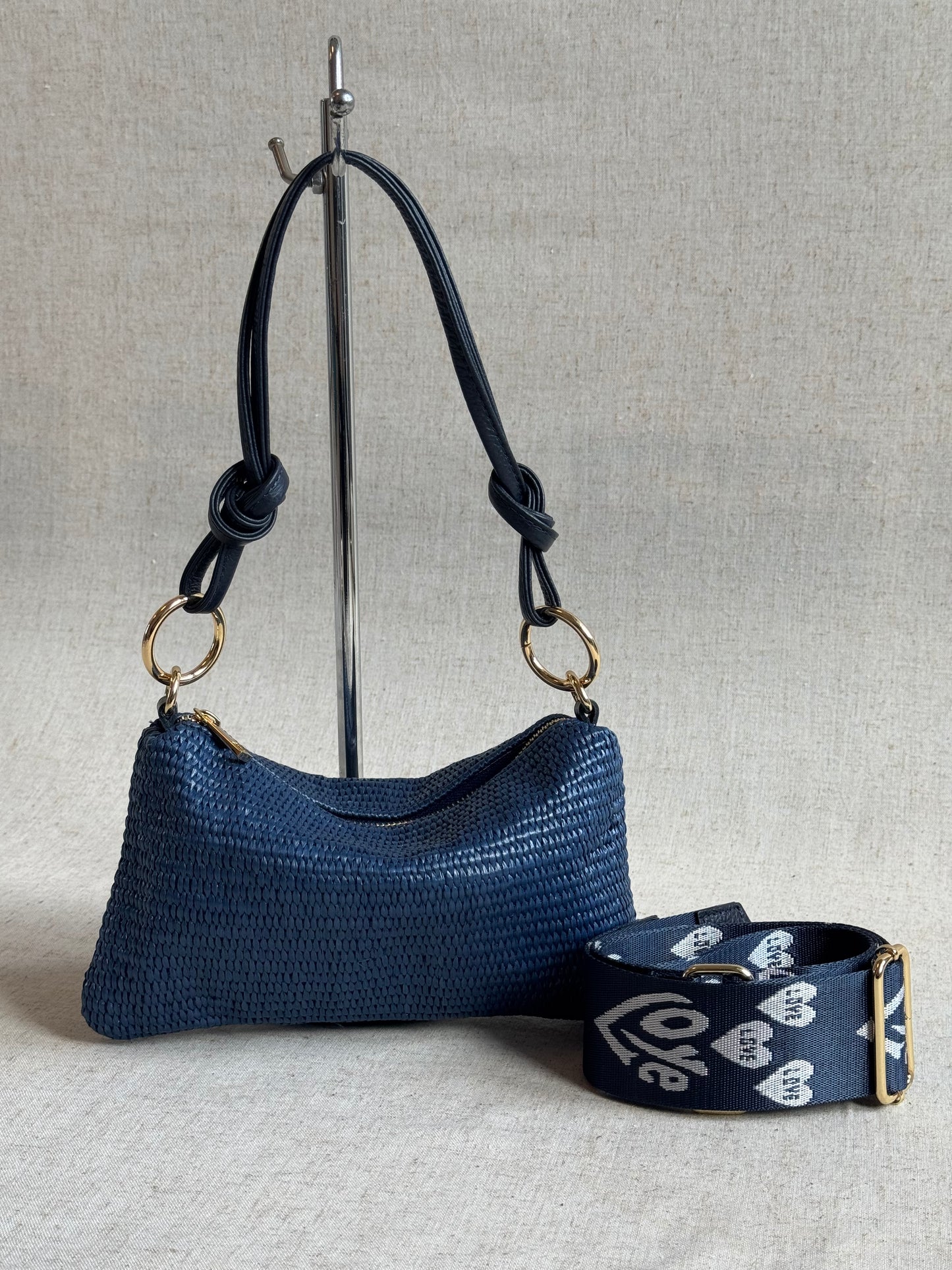 Borsa a spalla Agata - rafia, misura piccola, con tracolla lunga