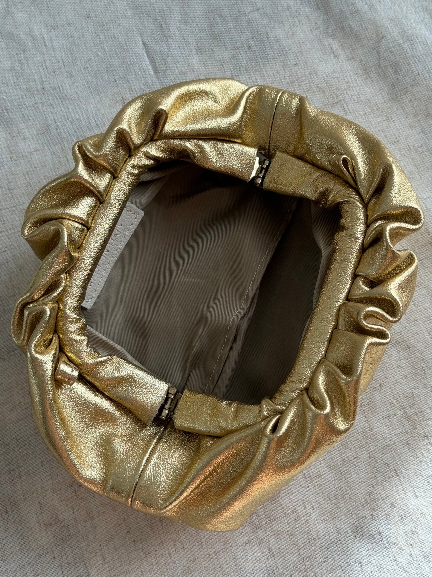 Pochette Claudia - misura piccola, tracolla in catena