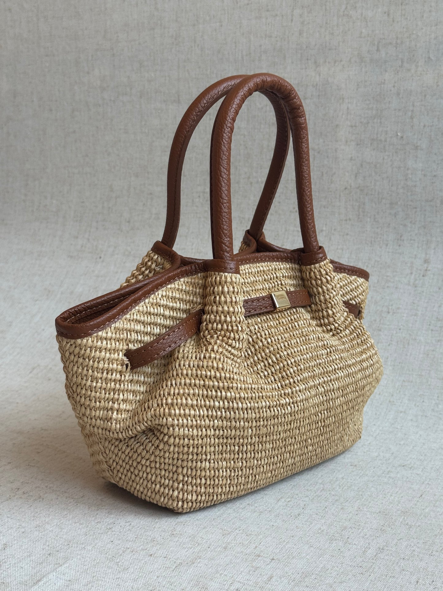 Borsa Laila - rafia, misura piccola, con tracolla lunga