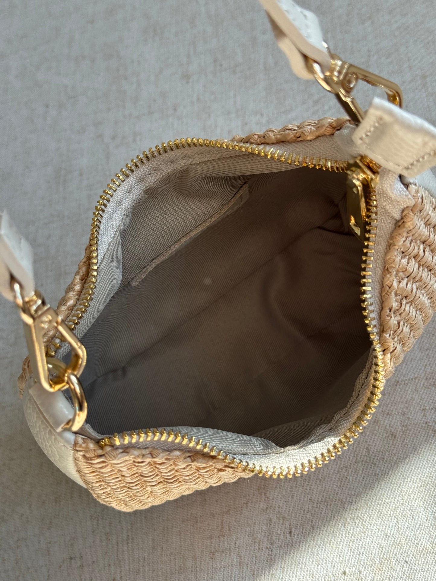 Borsa Luna - rafia, misura piccola, con tracolla in catena