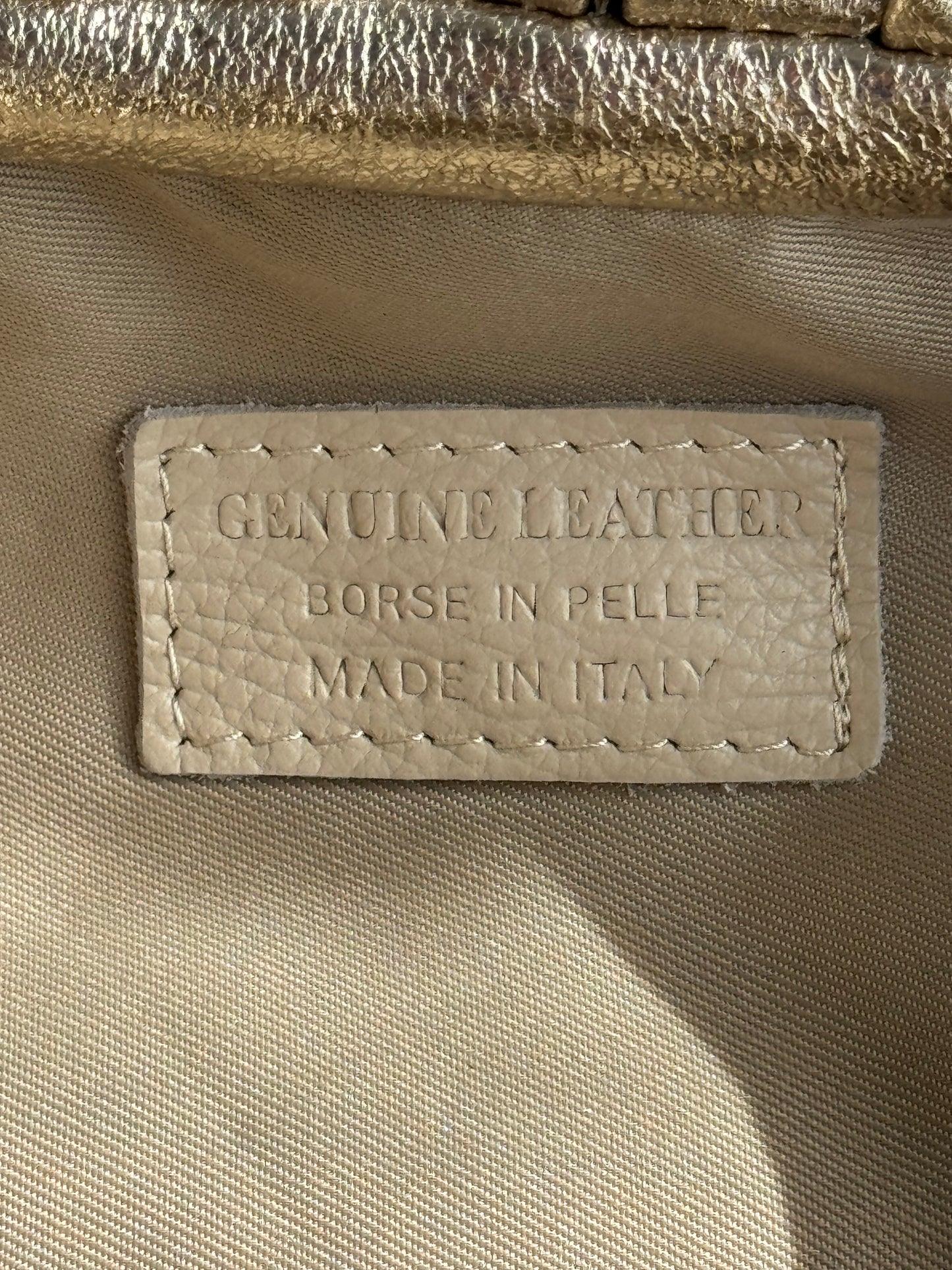 pochette Claudia - laminato, misura media, con tracolla lunga