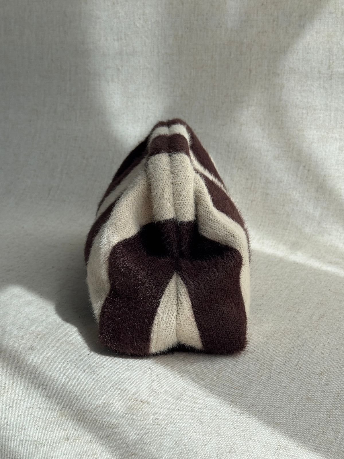 Pochette Sicilia - effetto mohair, con tracolla in catena
