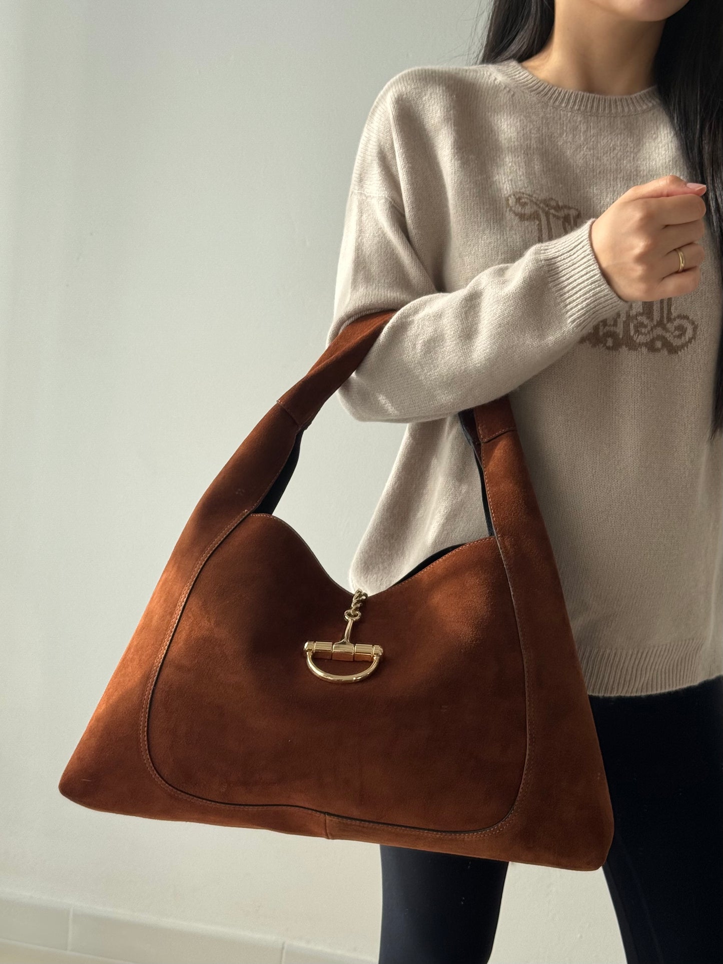 Borsa Gabriella - camoscio, misura MAXI, con tracolla lunga