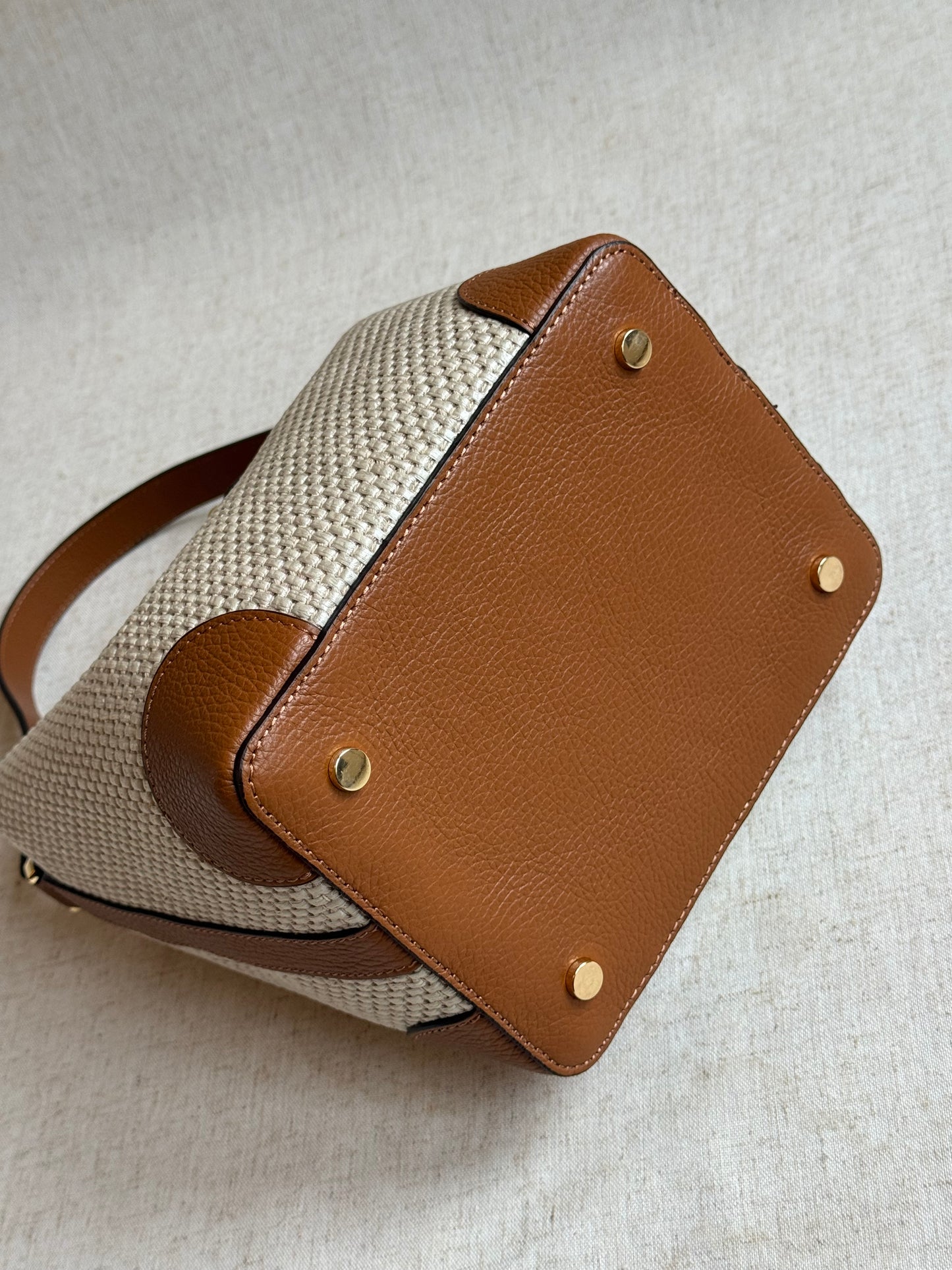 Borsa secchiello Linda - misura grande, con tracolla lunga