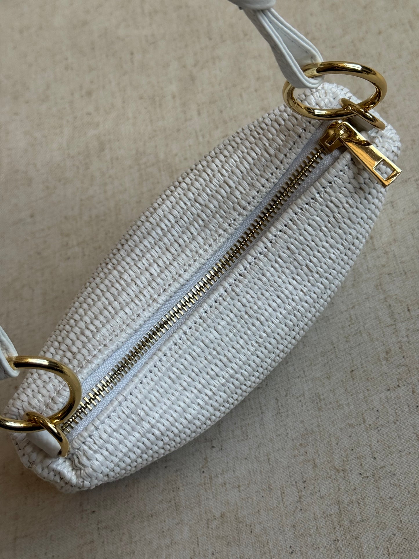 Borsa a spalla Agata - rafia, misura piccola, con tracolla lunga
