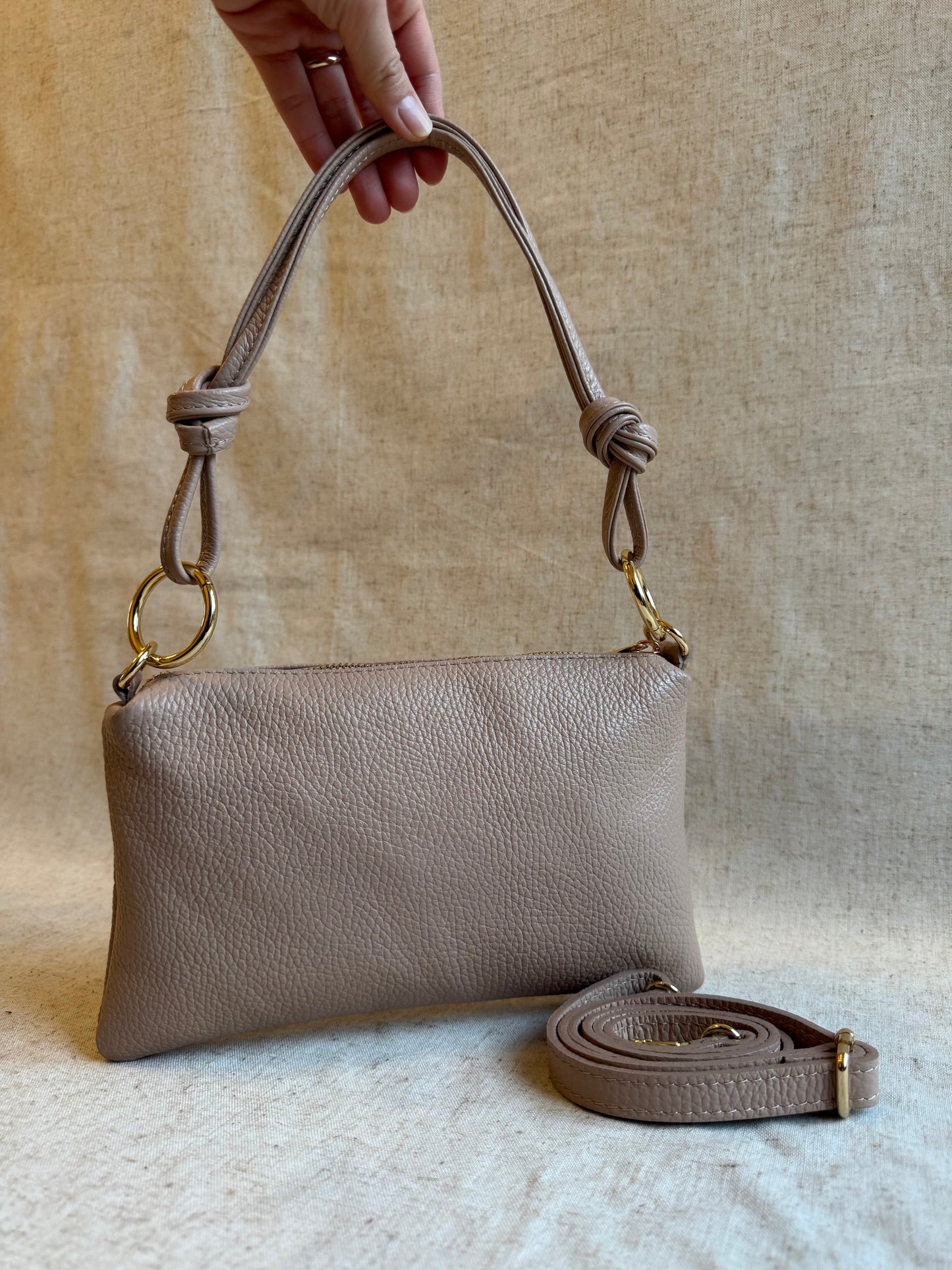 Borsa a spalla Agata - misura piccola, con tracolla lunga