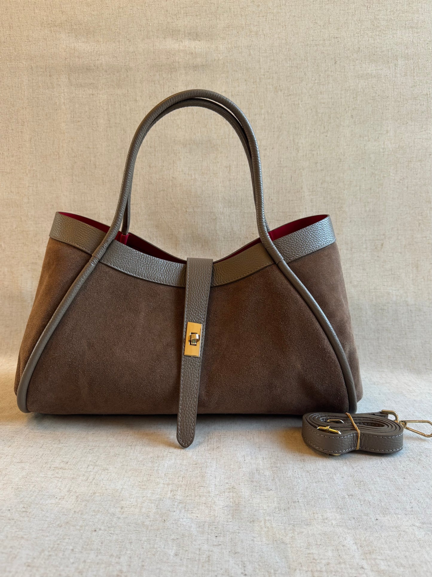 Maxi borsa Carla - camoscio, con tracolla lunga