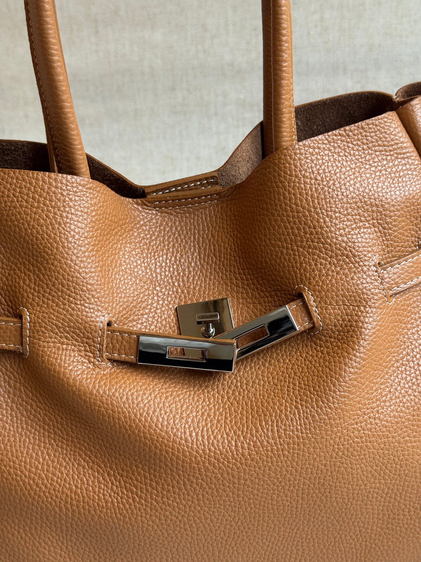 Borsa Soho - misura grande, con tracolla lunga