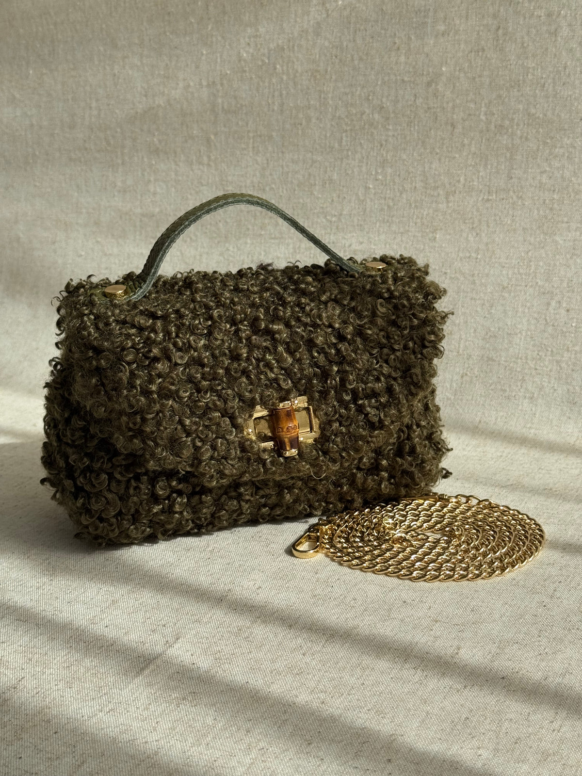 Borsa Lily - teddy, con tracolla in catena