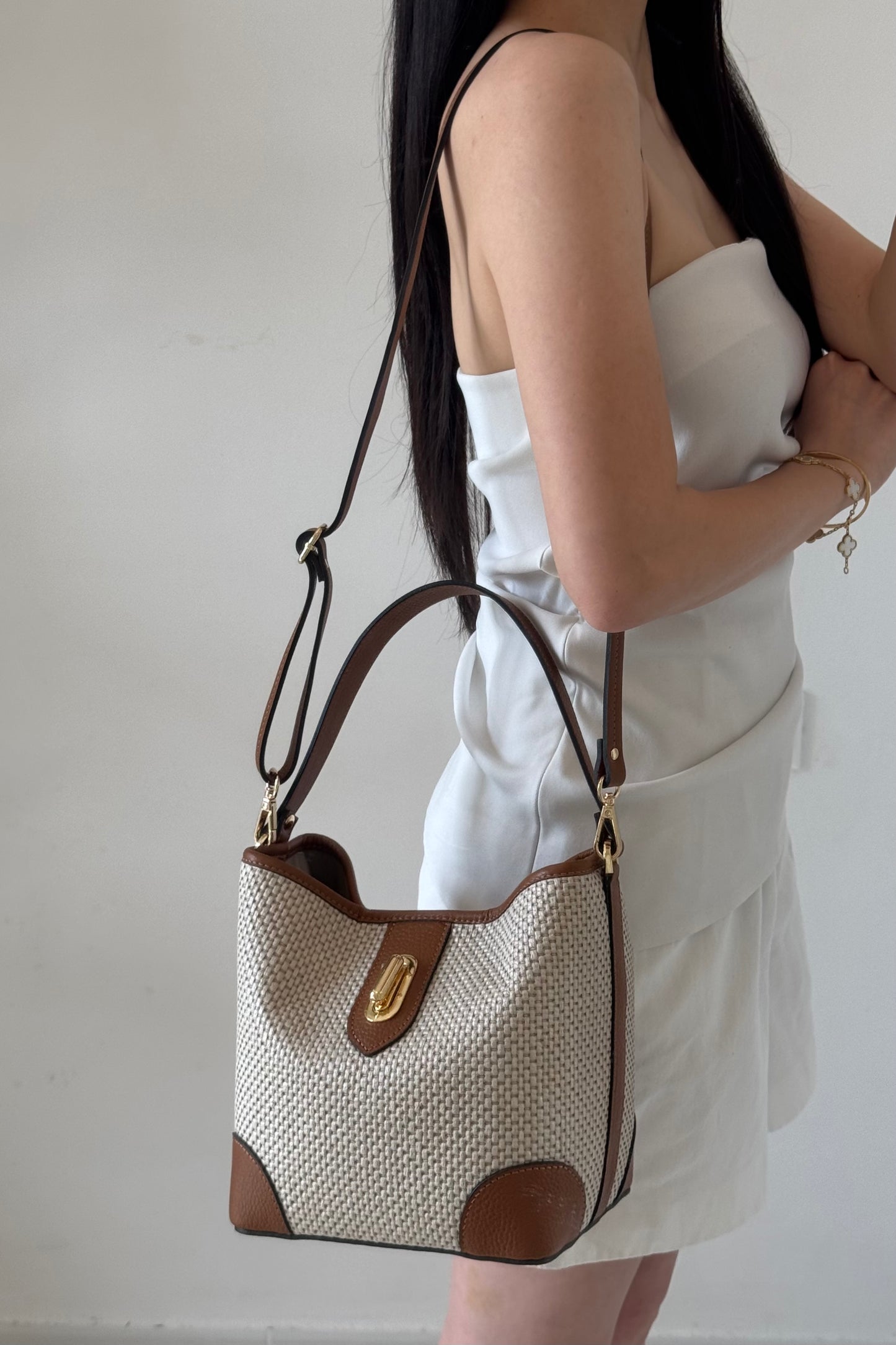 Borsa secchiello Linda - misura grande, con tracolla lunga