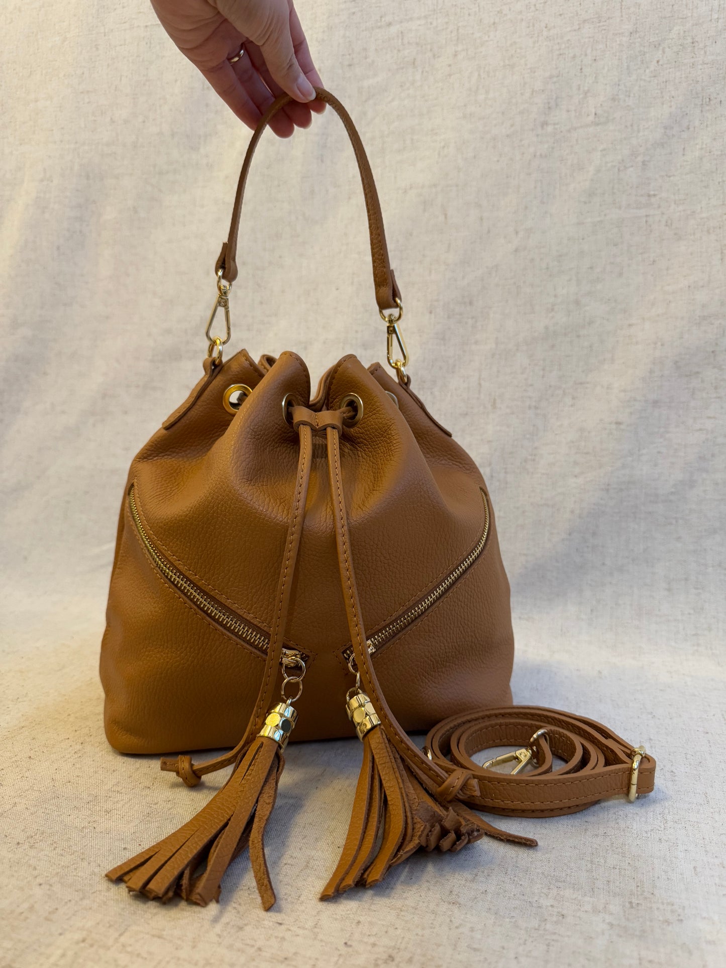 Borsa secchiello Paola - con tracolla lunga