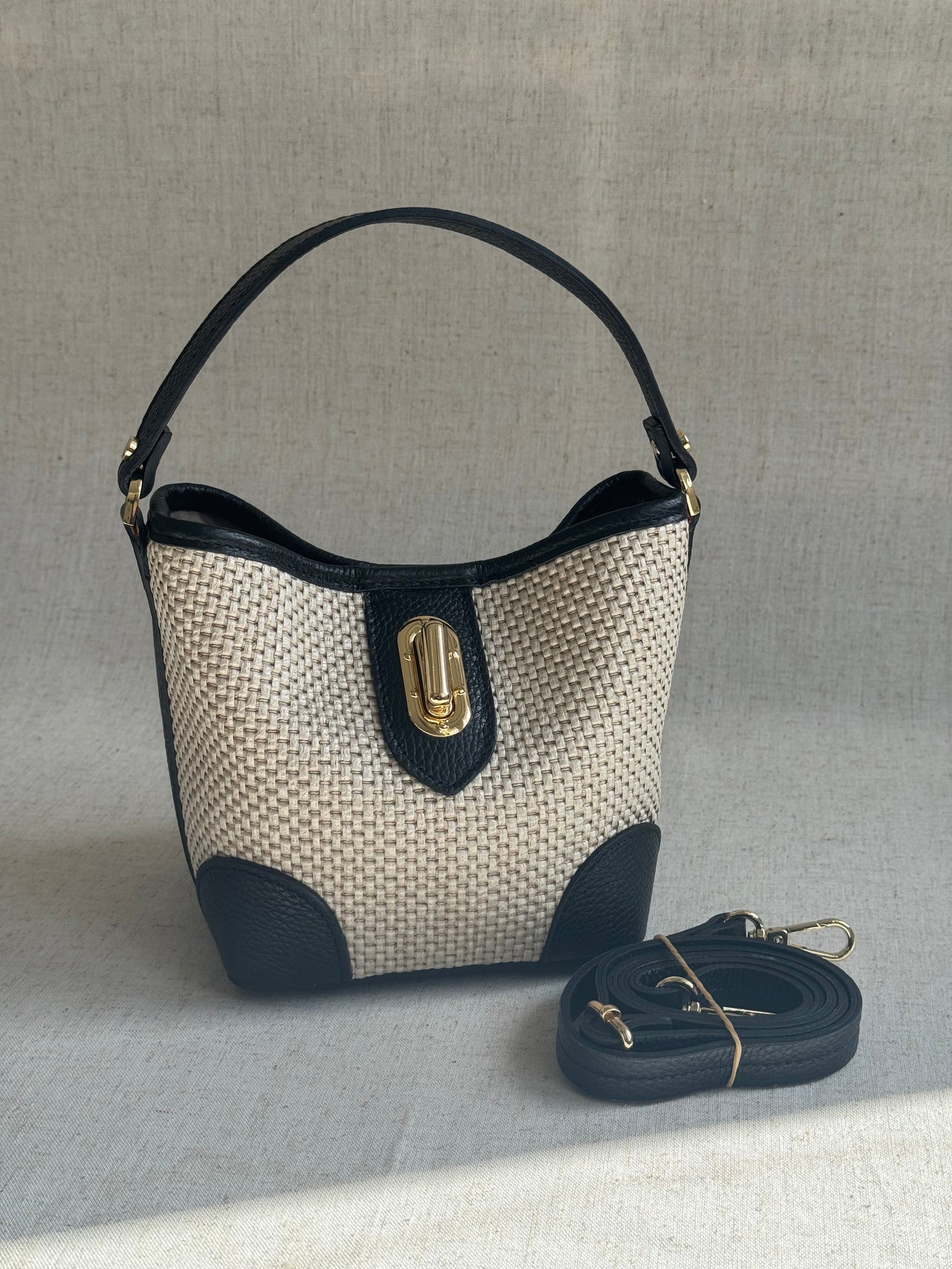 Borsa secchiello Linda - misura piccola, con tracolla lunga