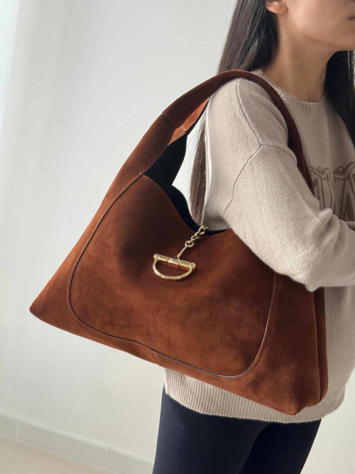 Borsa Gabriella - camoscio, misura MAXI, con tracolla lunga